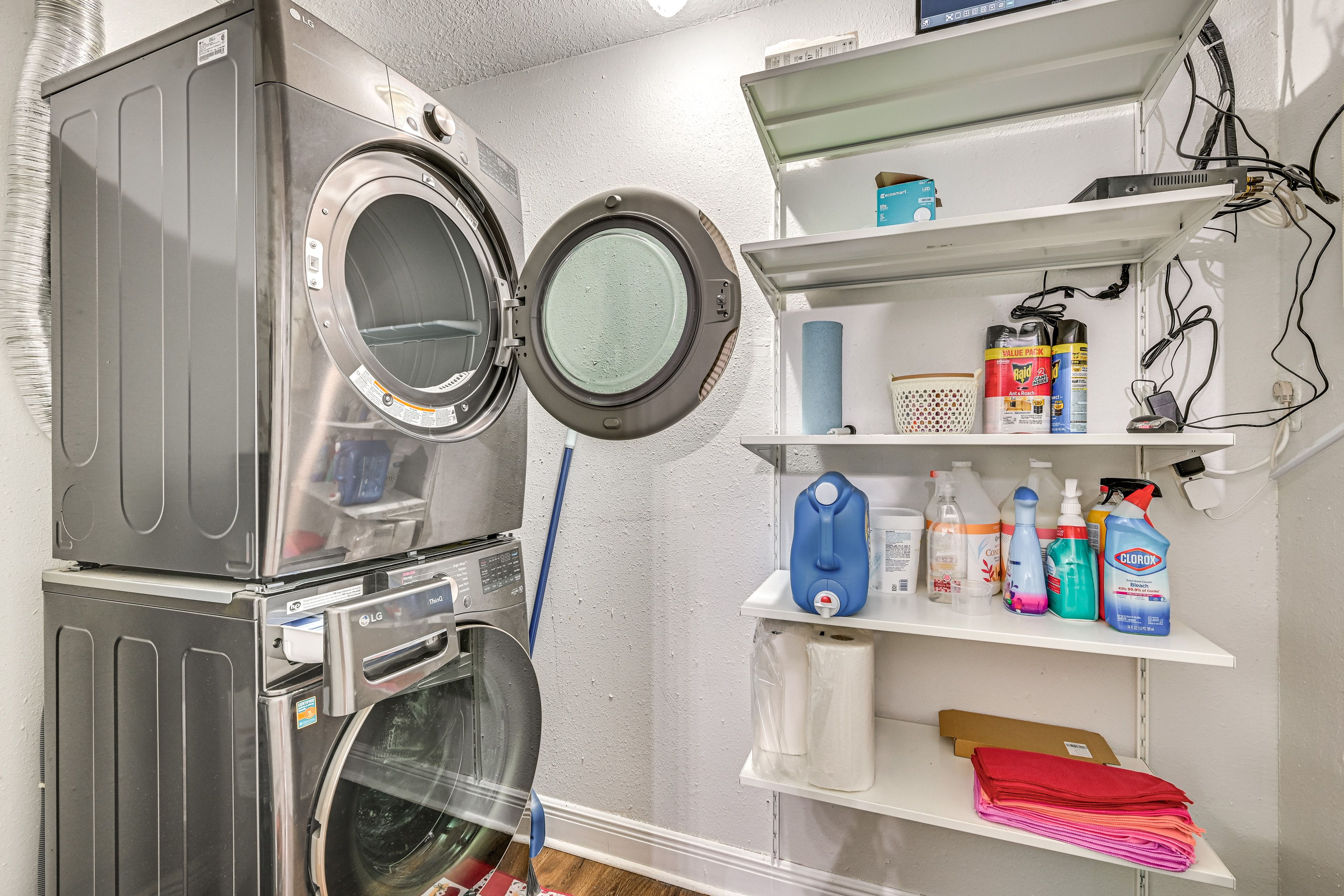 Washer & Dryer