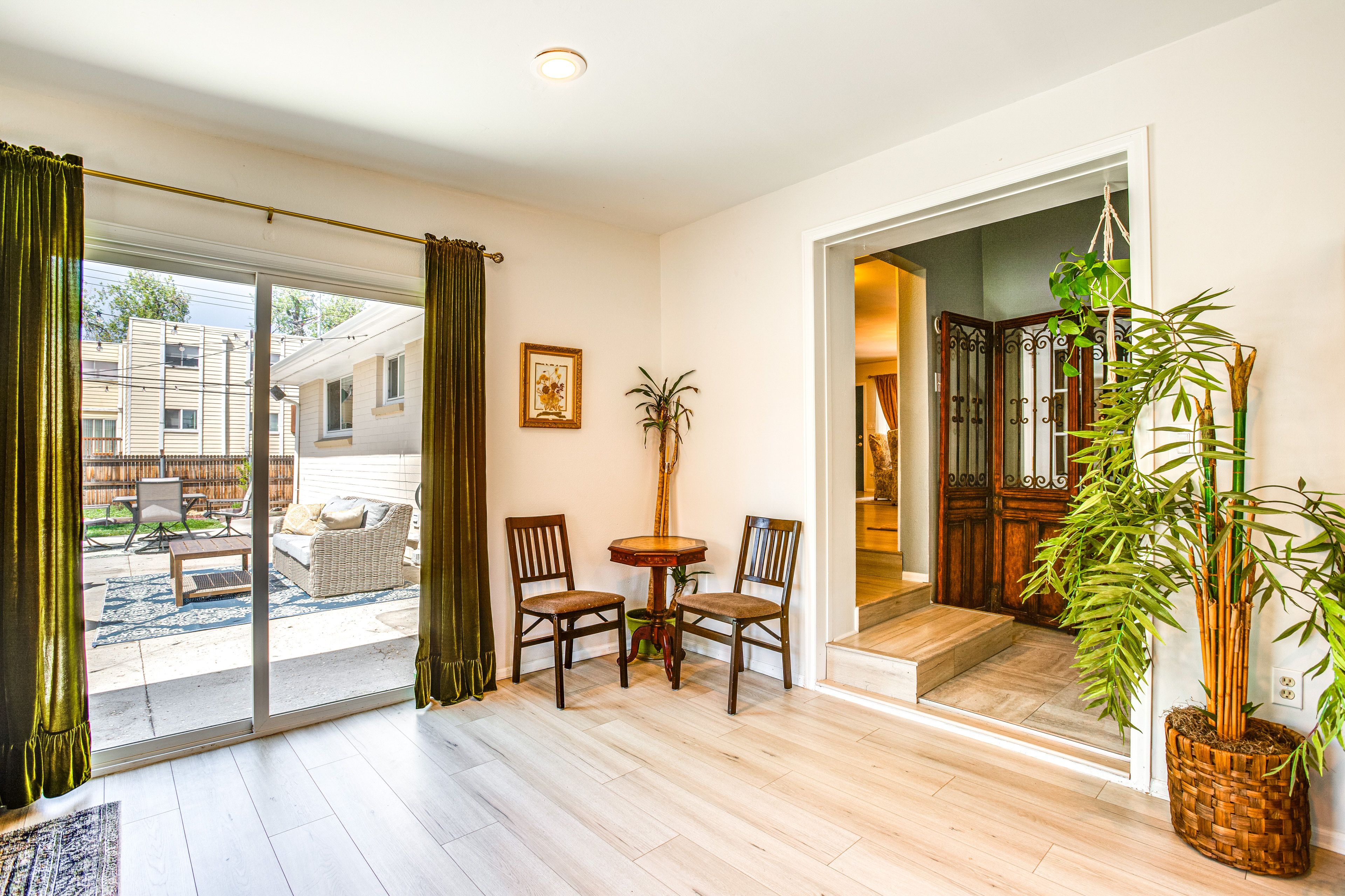 Steps Between Kitchen & Living Room