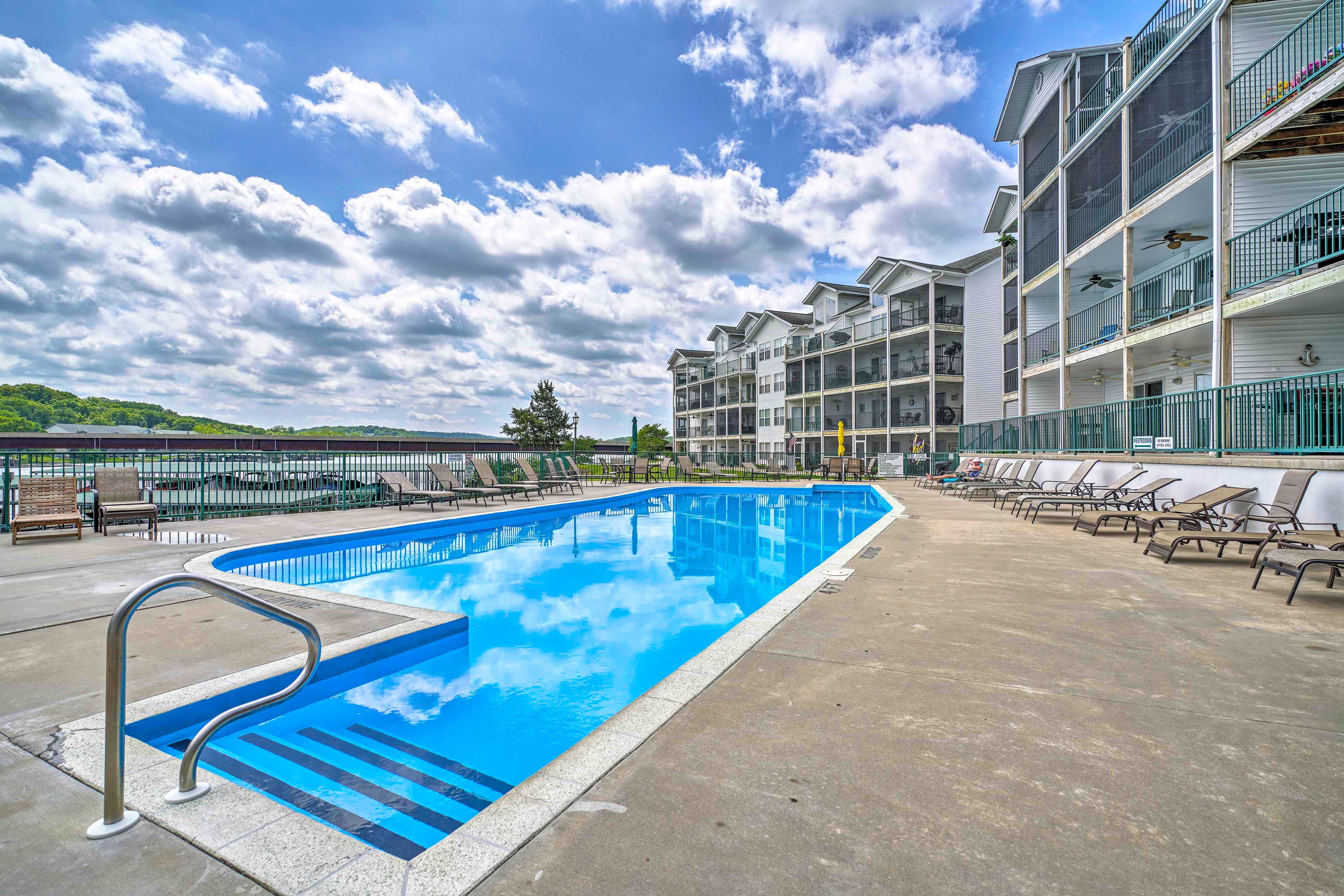 Community Pool | Cedar Heights Condominiums