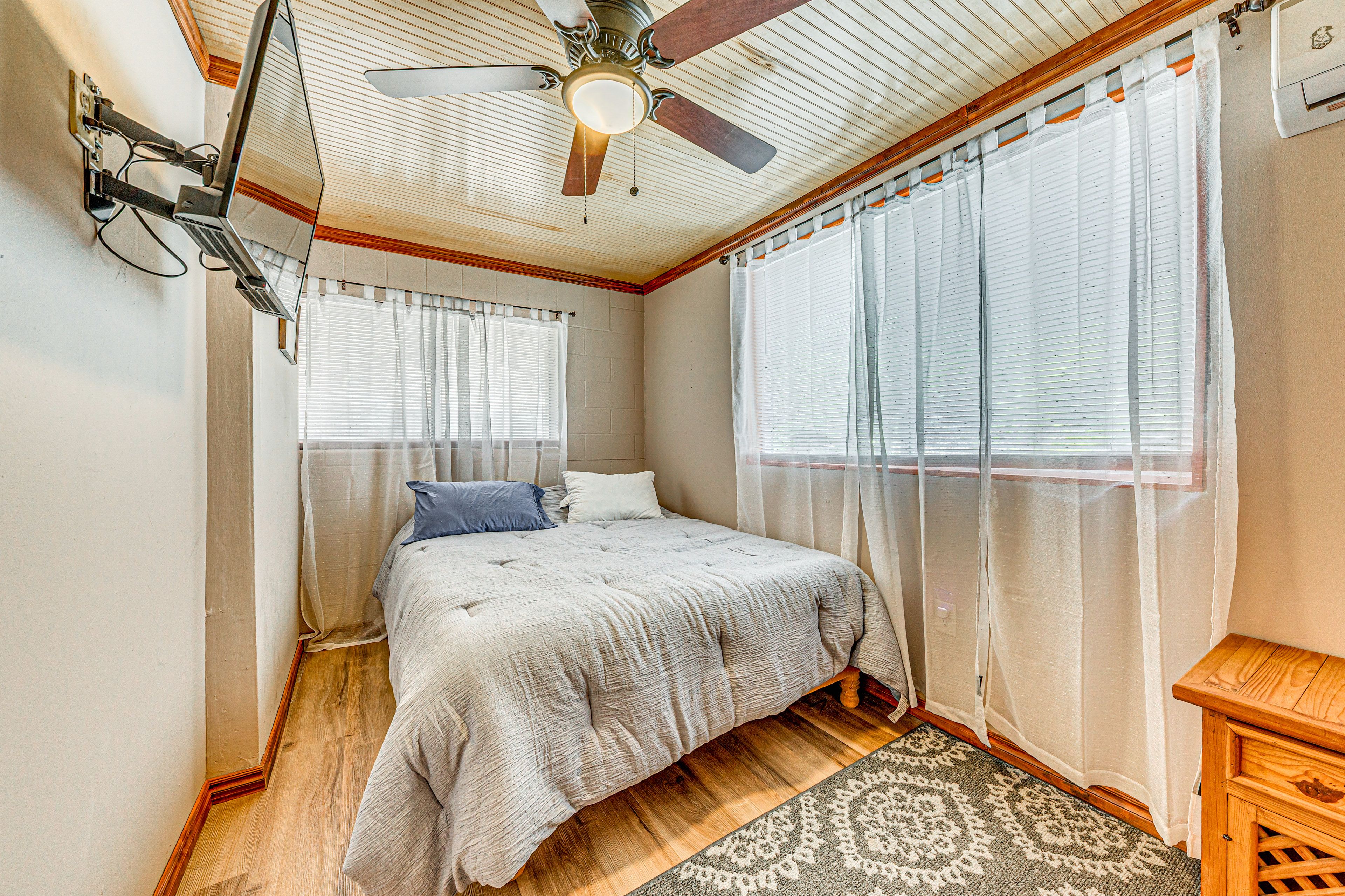 Bedroom 1 | Queen Bed | 2nd Floor | Stairs Required