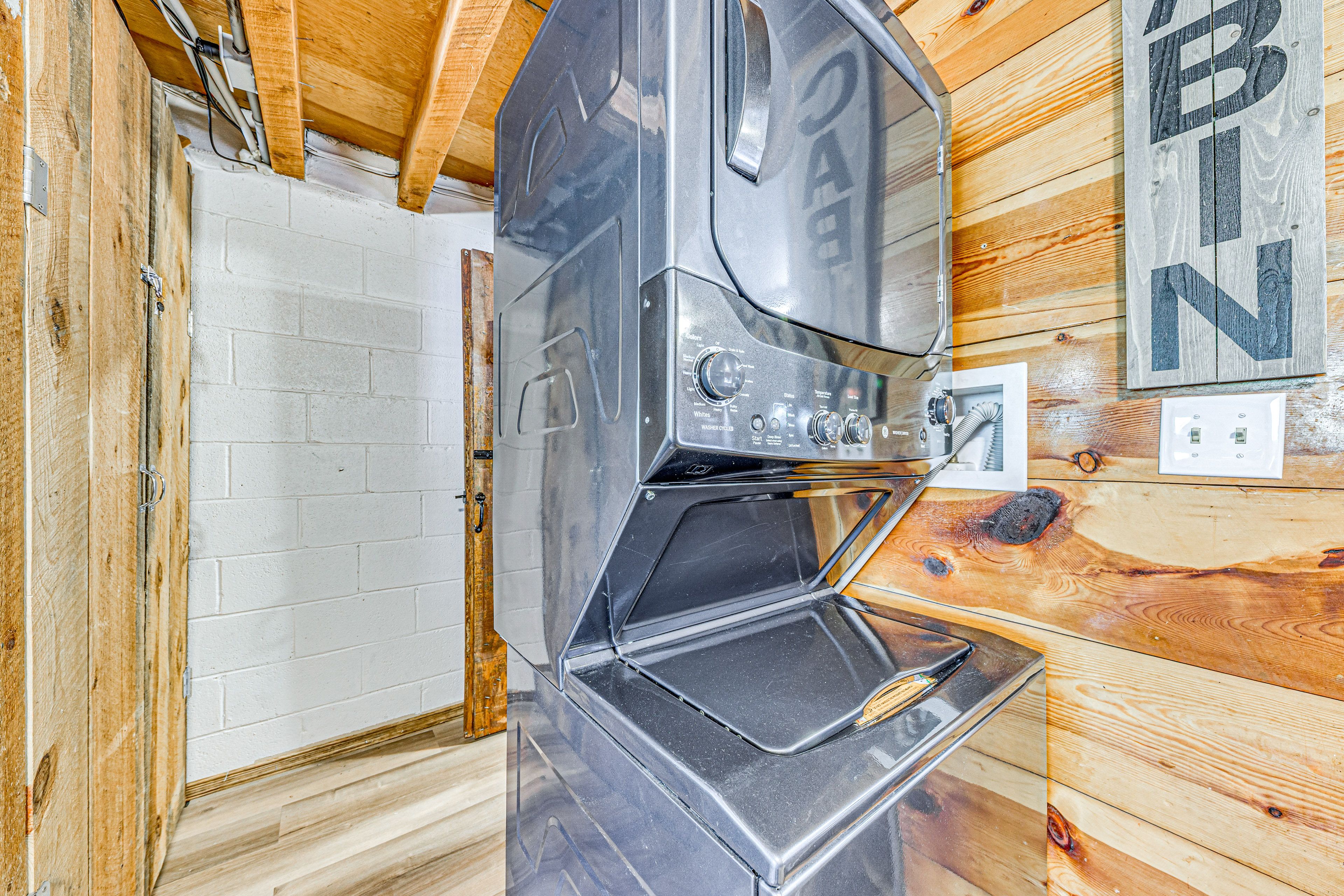 In-Unit Laundry | 1st Floor