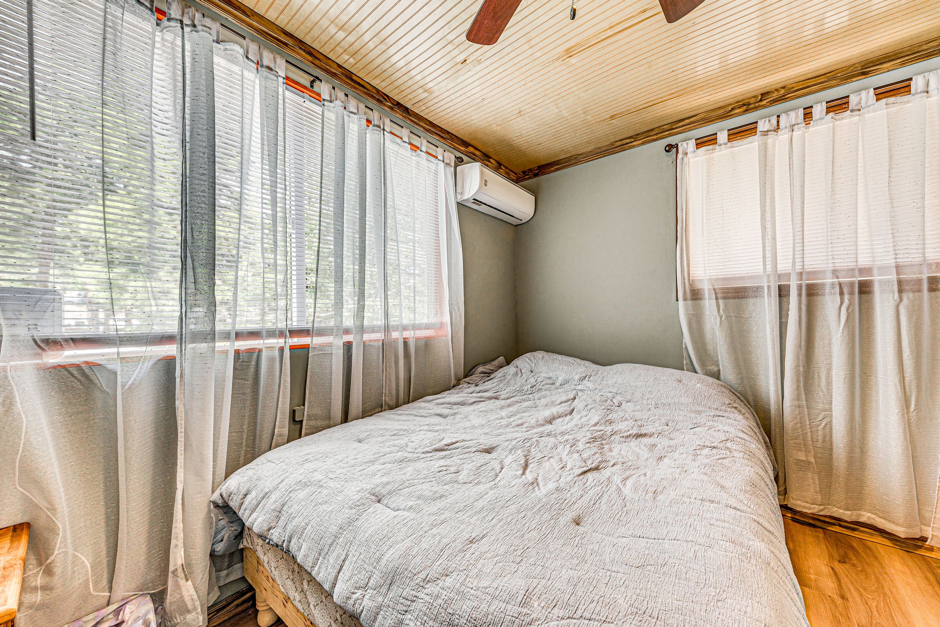 Bedroom 2 | Queen Bed | 2nd Floor | Linens Provided