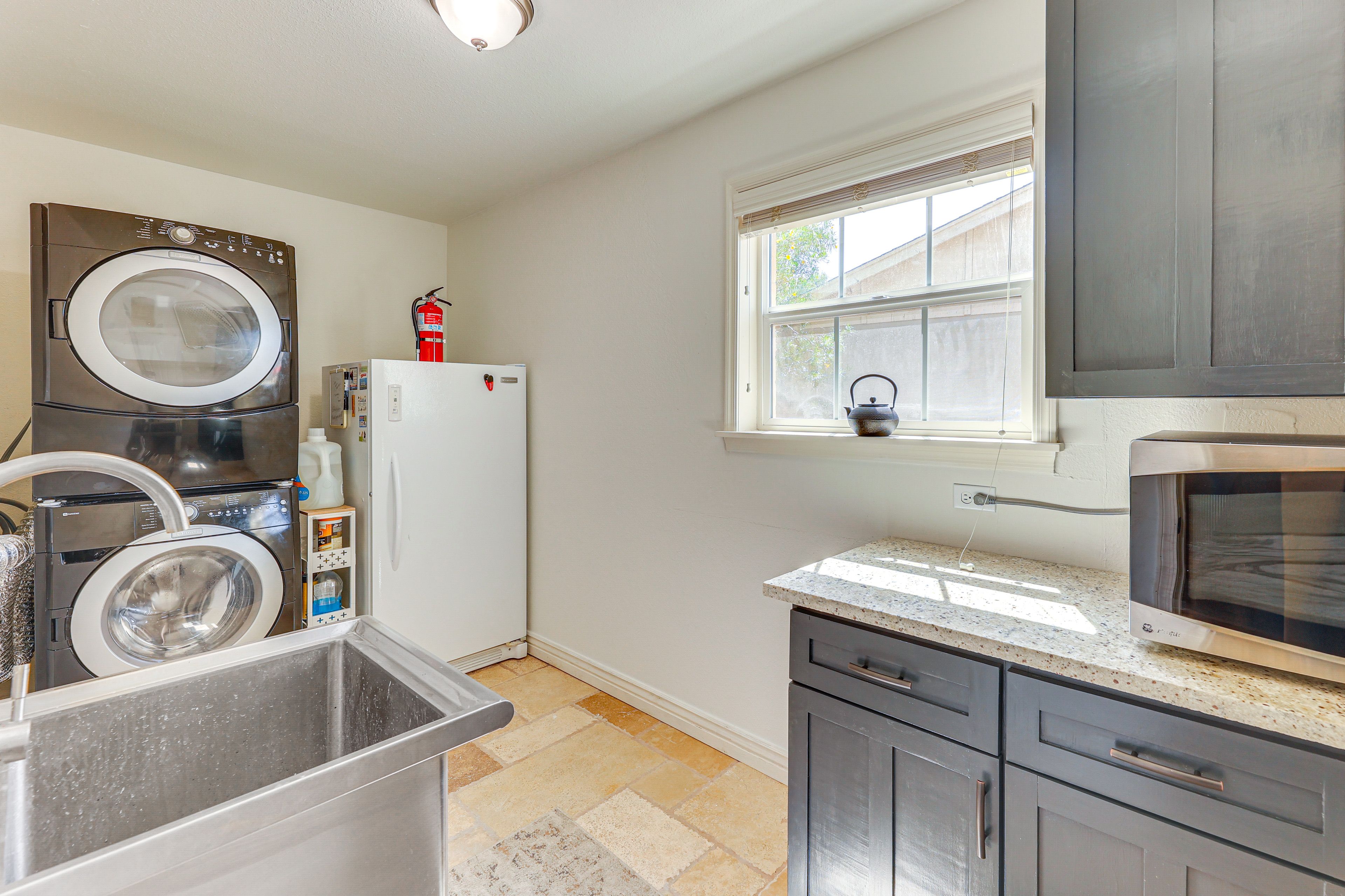 Laundry Area | Washer & Dryer