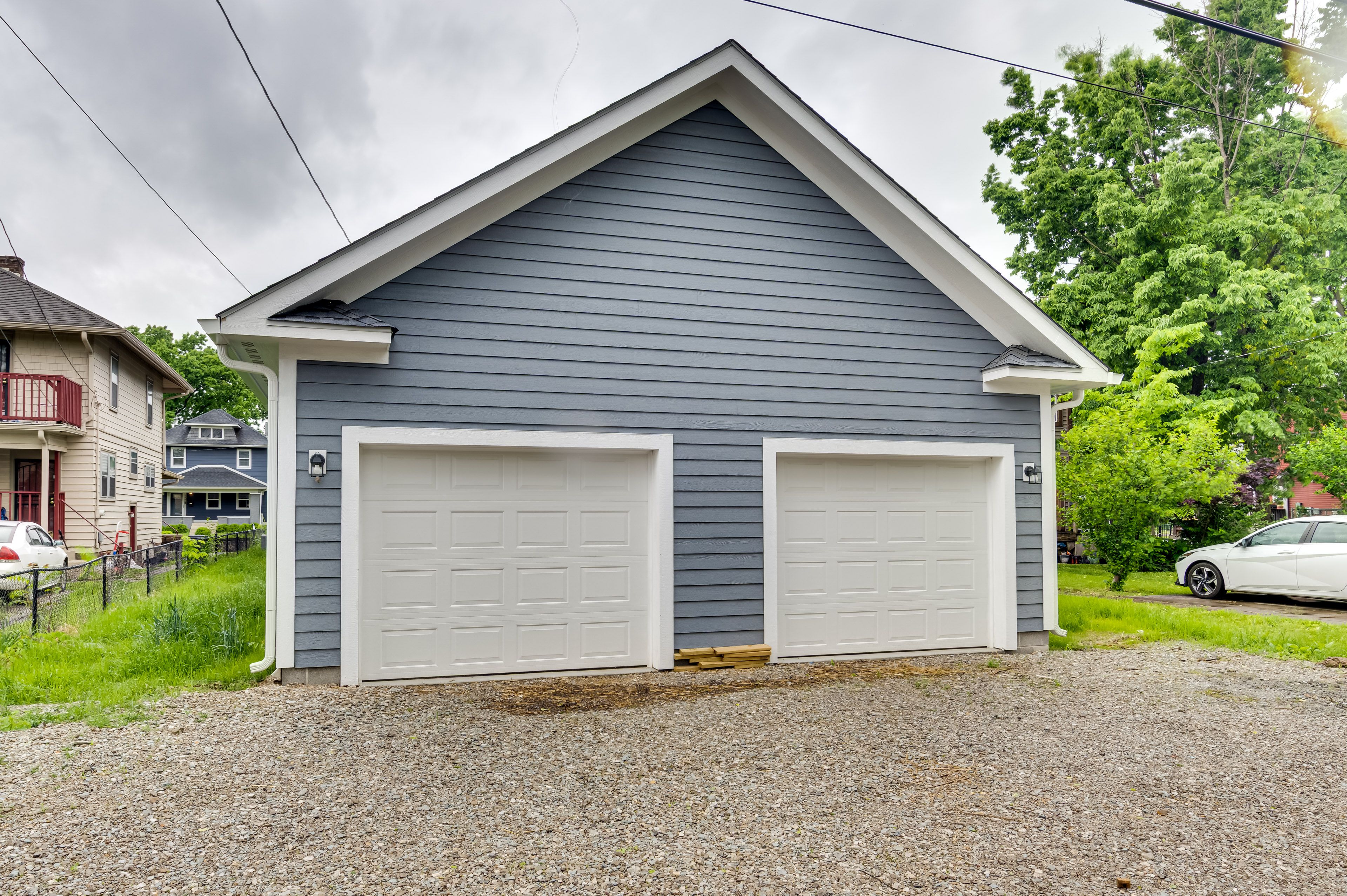 Parking | Shared Driveway (1 Vehicle) | Free Street Parking | RV/Trailer Parking