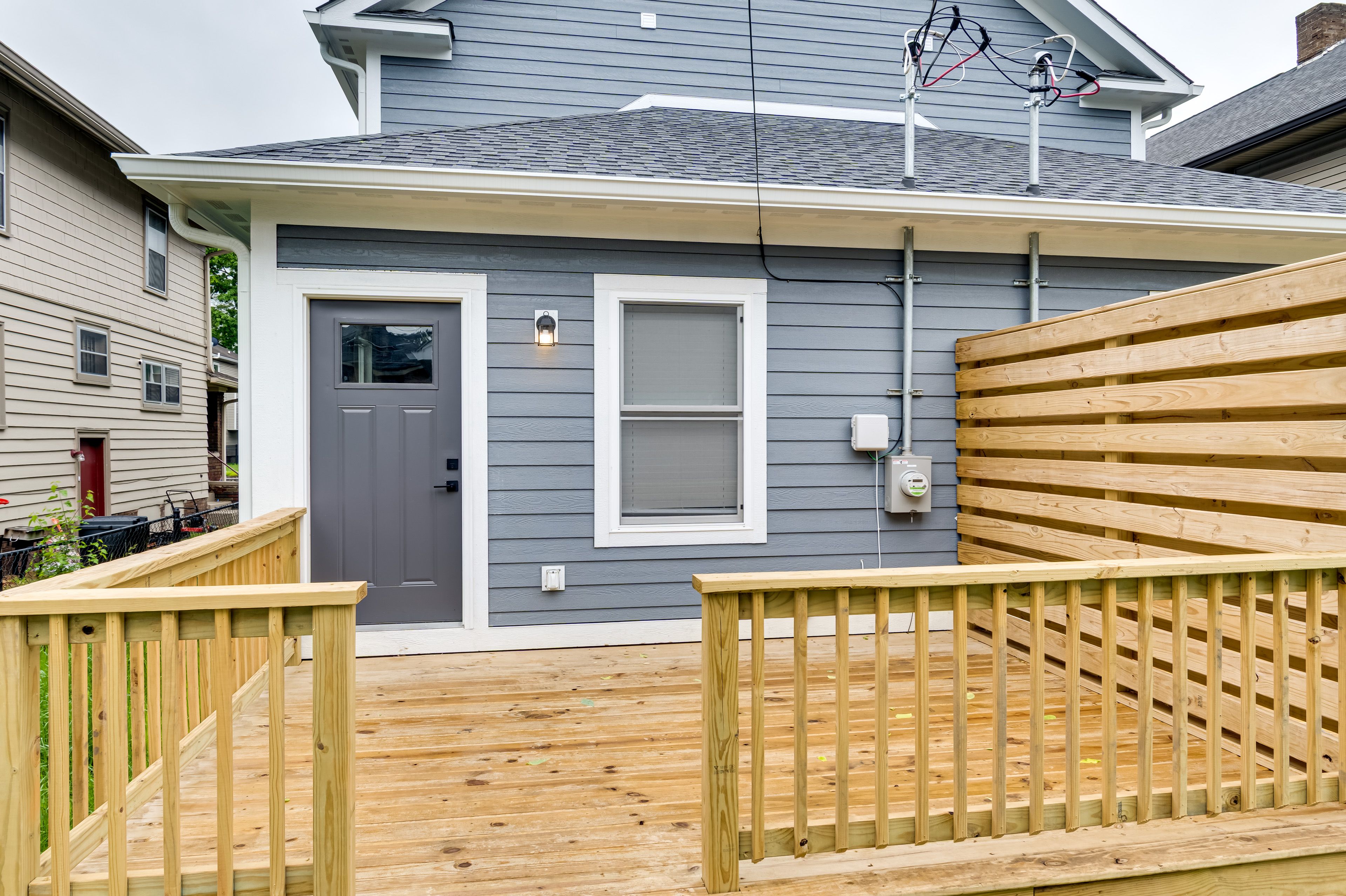 Private Deck