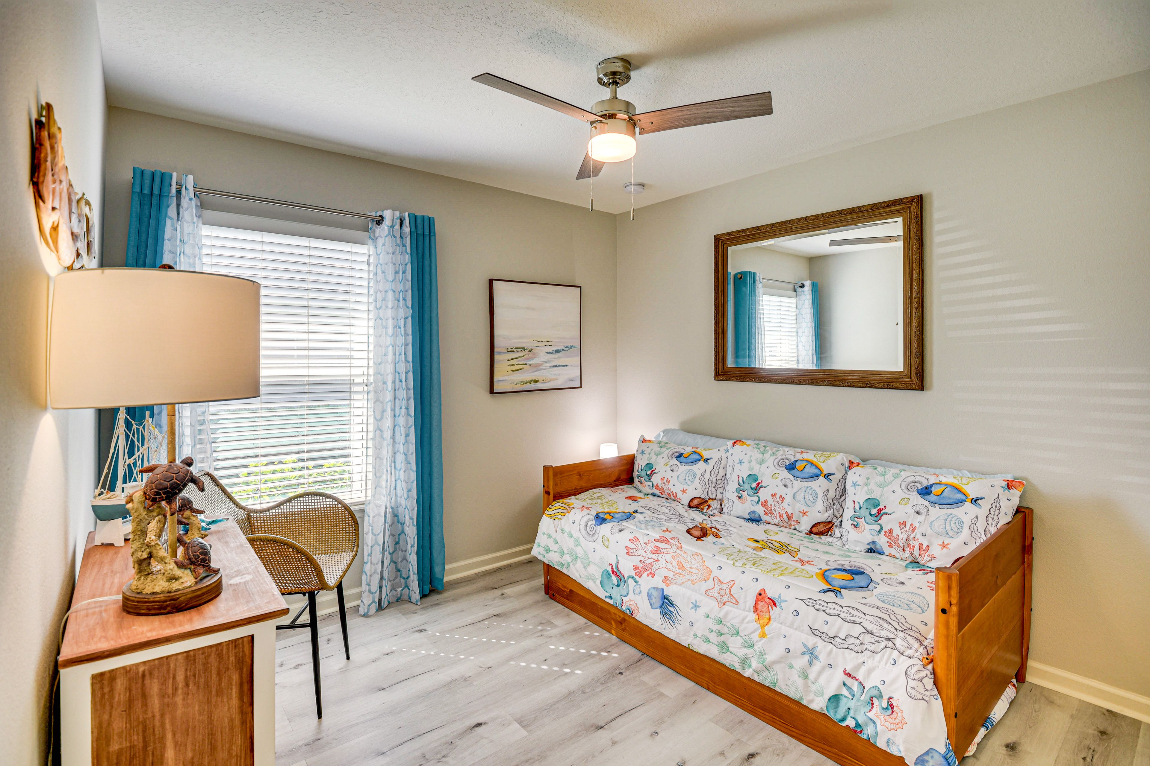 Bedroom 3 | Twin Daybed