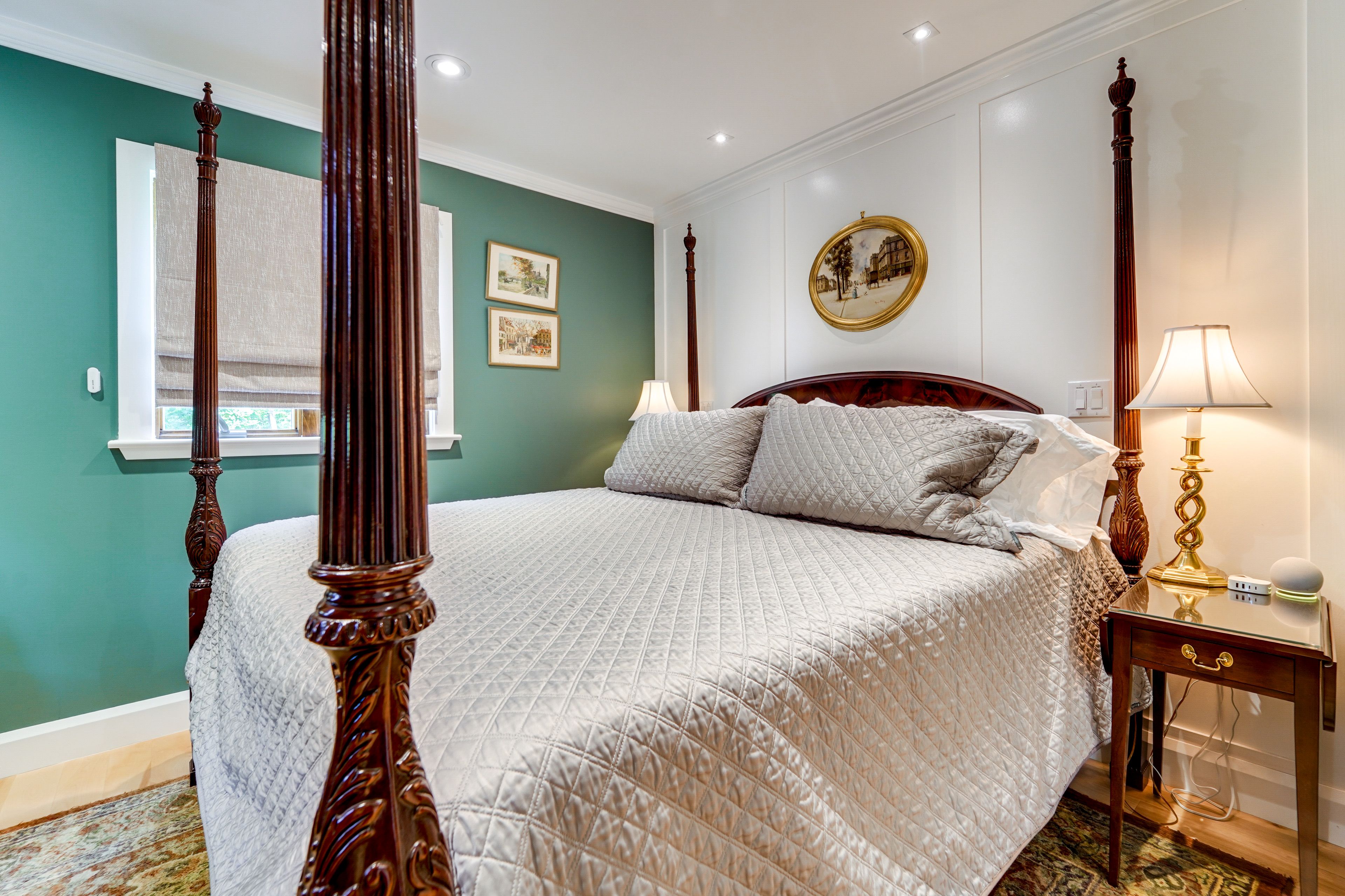 Bedroom 1 | 1st Floor | King Bed | Linens Provided | Smart TV