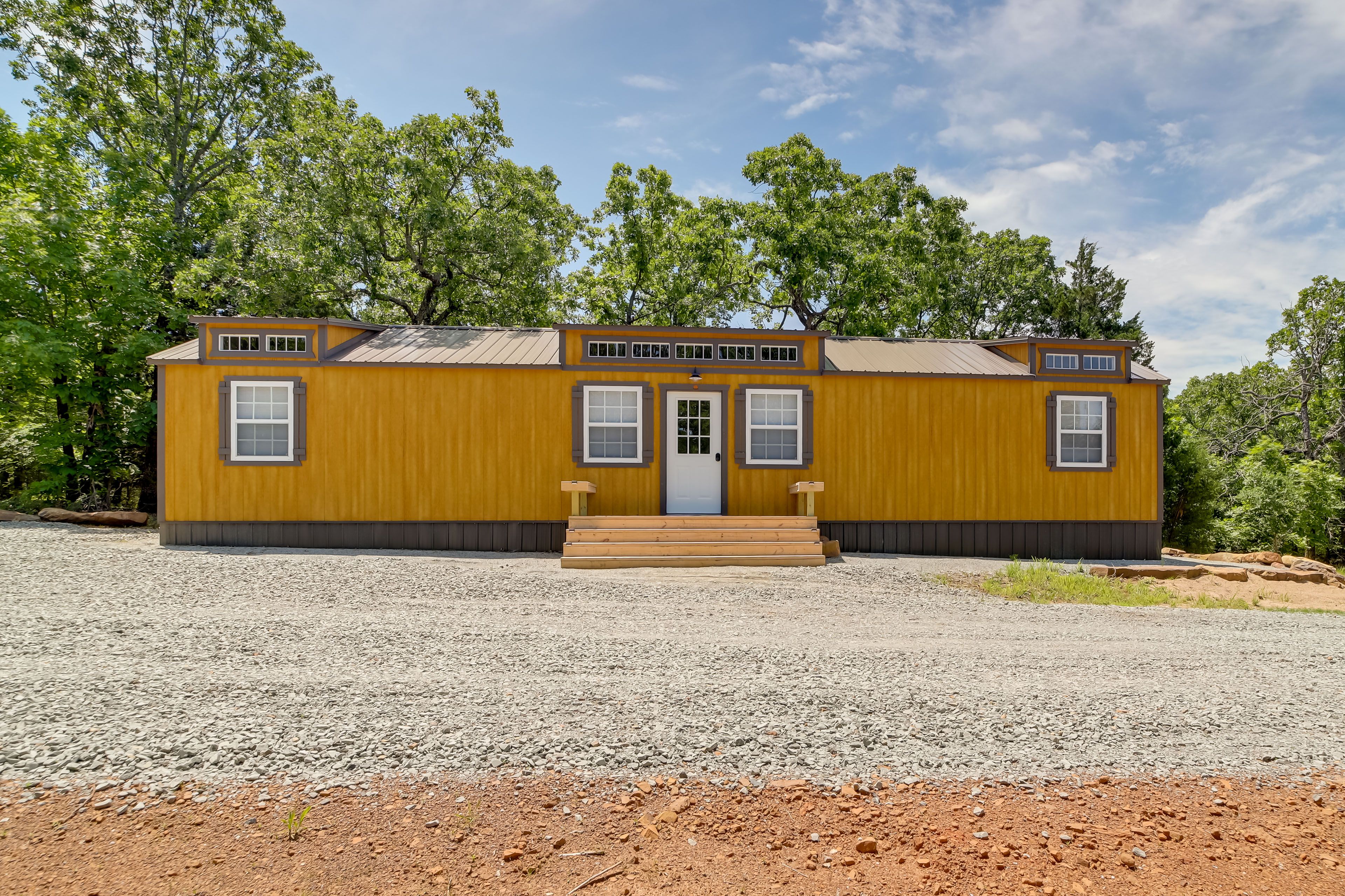 Exterior | Gravel Driveway (2 Vehicles) | Boat/Trailer Parking Allowed