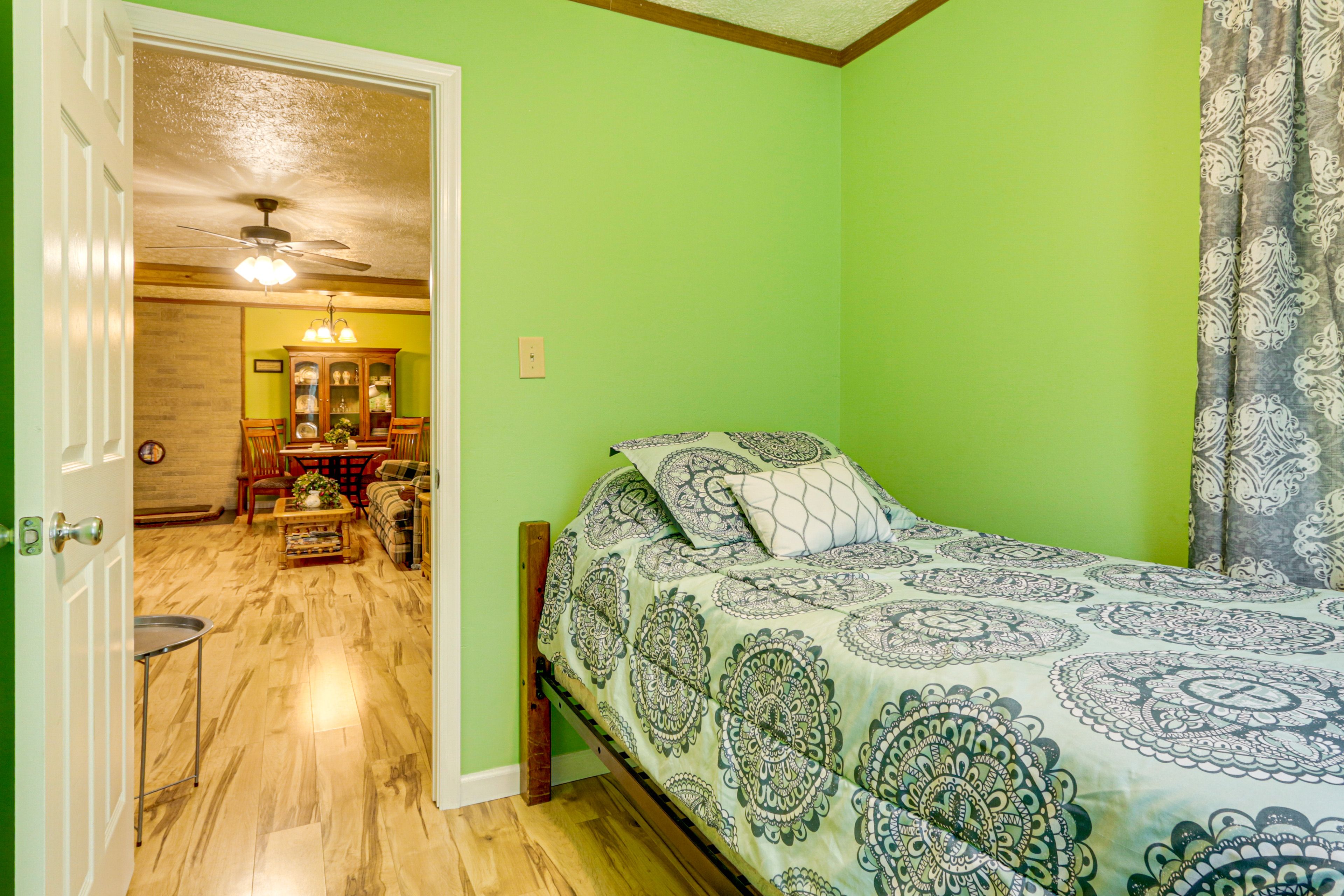 Bedroom 2 | 1st Floor | Twin Bed | Linens Provided