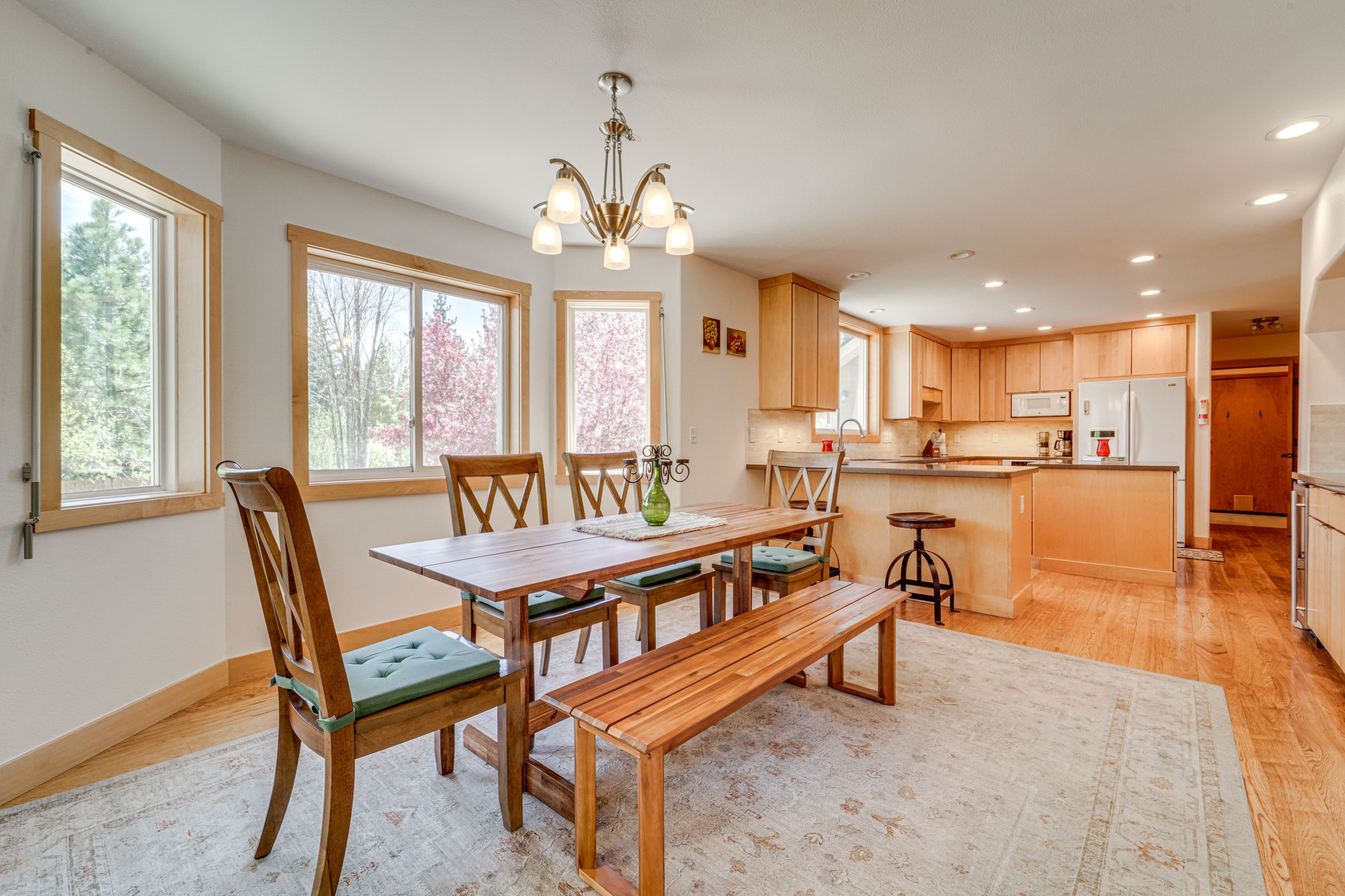 Dining Area | Board Games | Books | Workstation