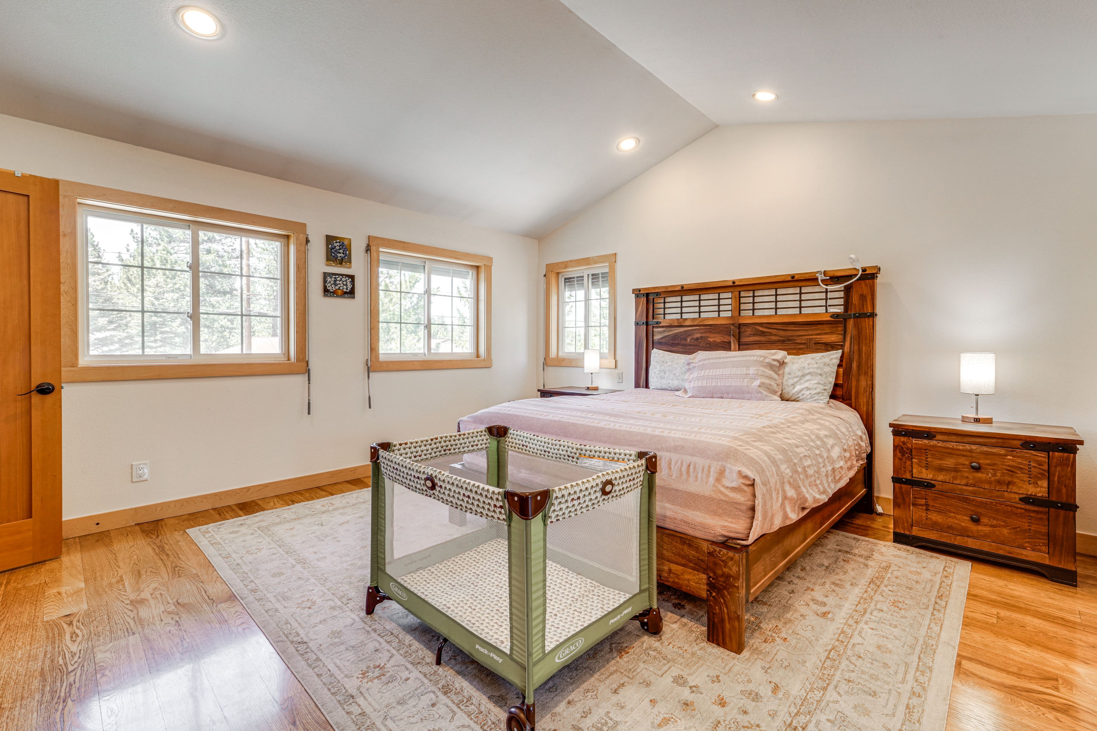 Bedroom 1 | King Bed | 2nd Floor
