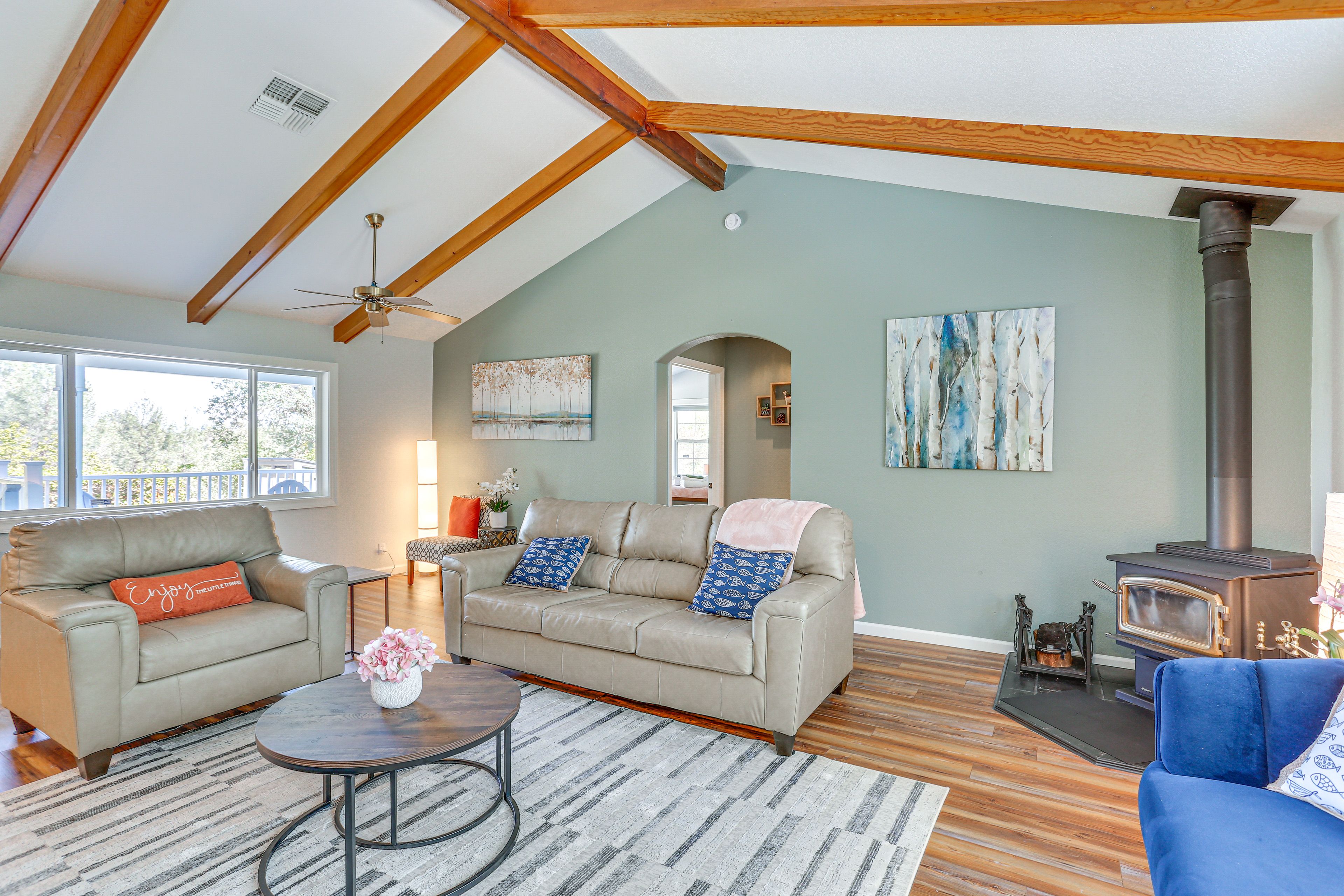 Living Room | Central A/C | Electric Heating | Smart TV