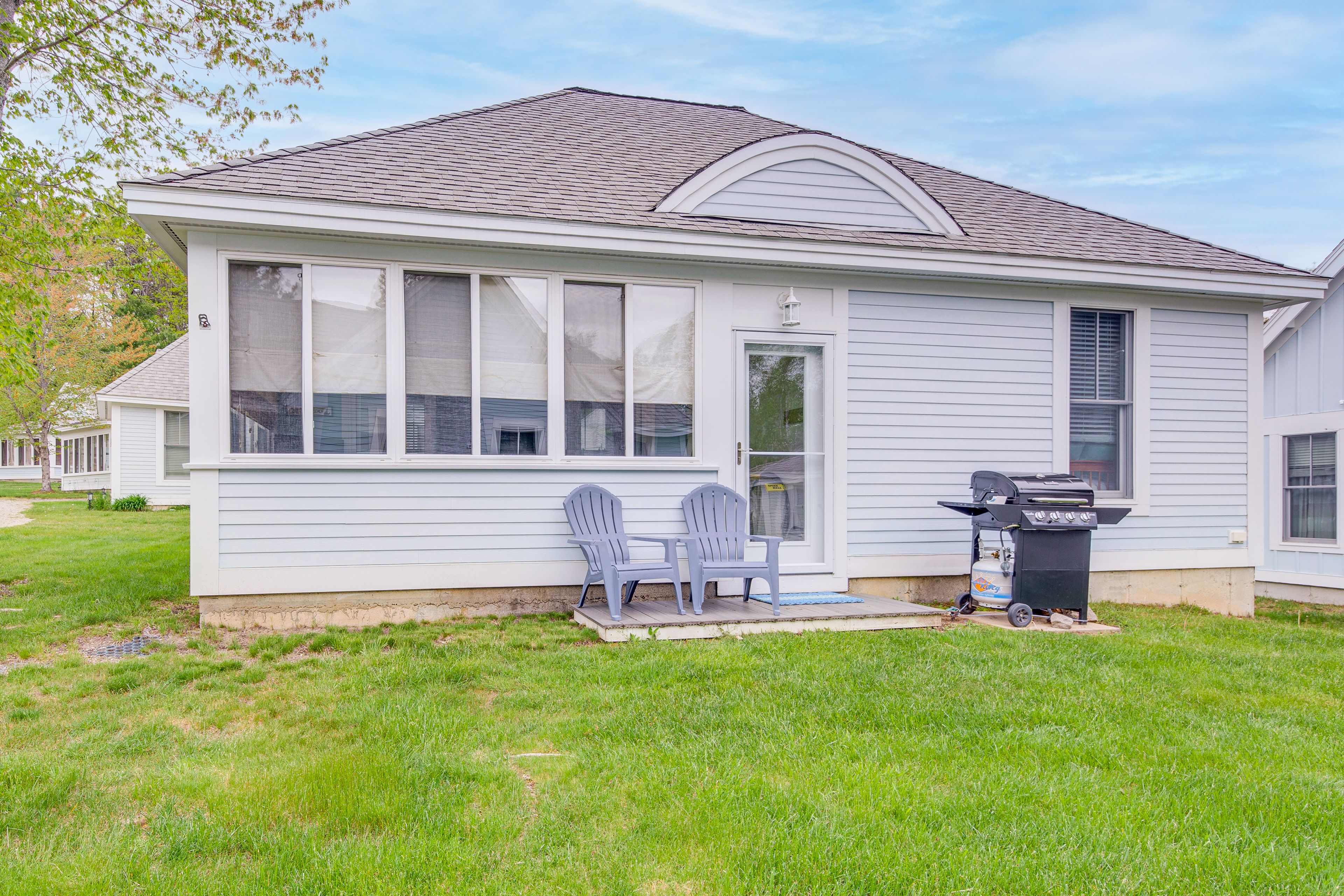 Exterior | Gas Grill