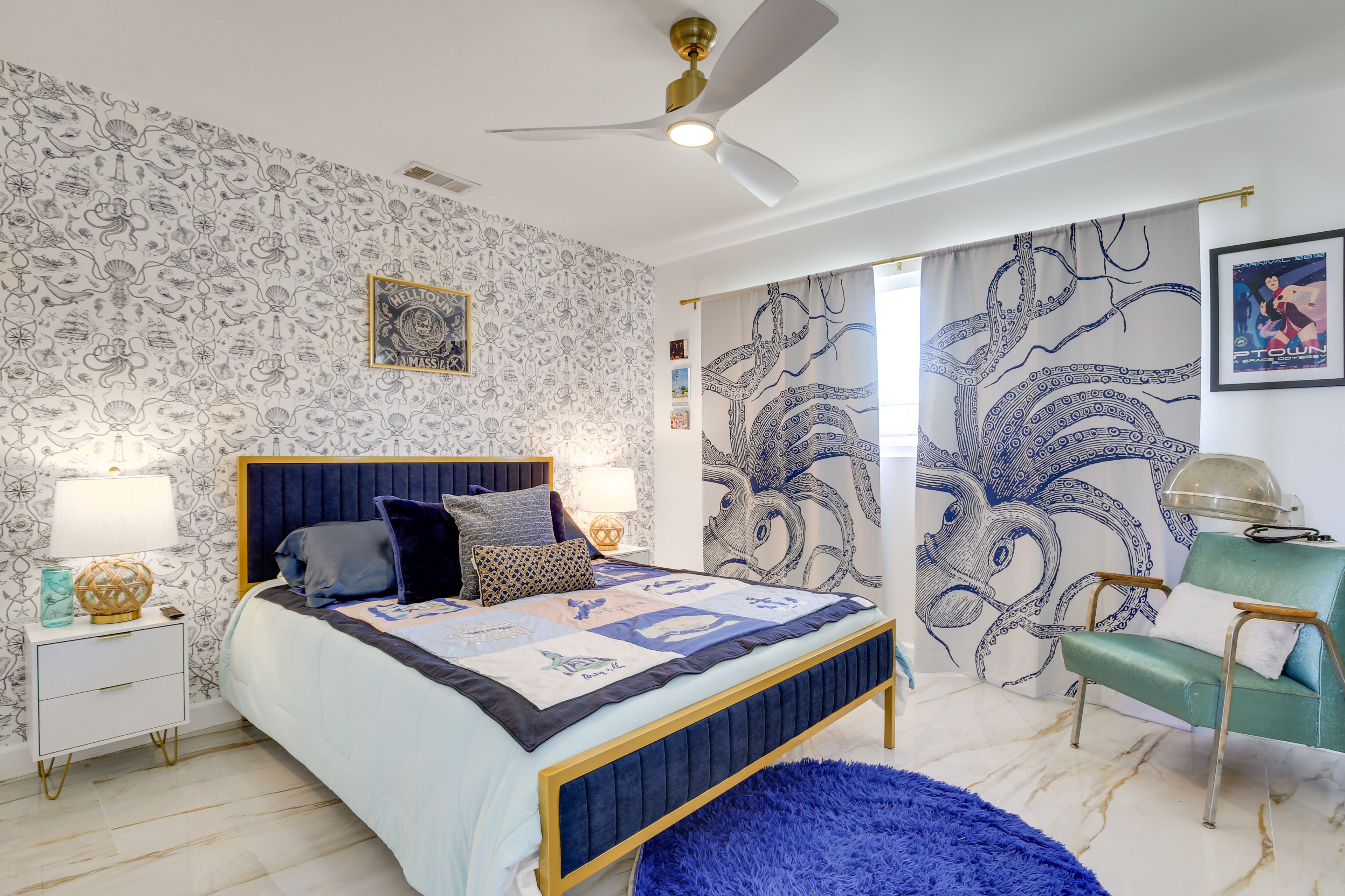 Bedroom 2 | Queen Bed