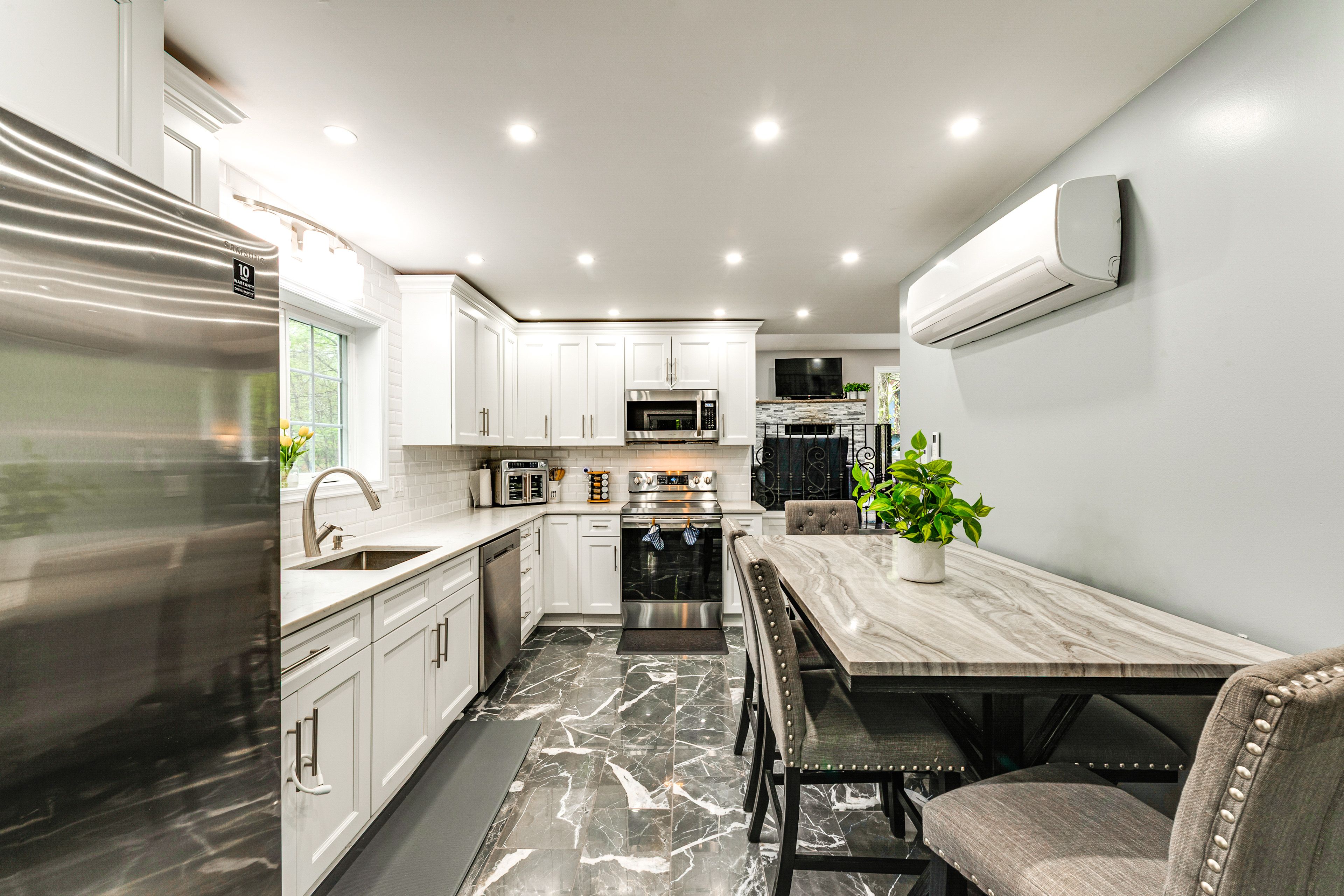 Kitchen | Trash Bags/Paper Towels | 1st Floor