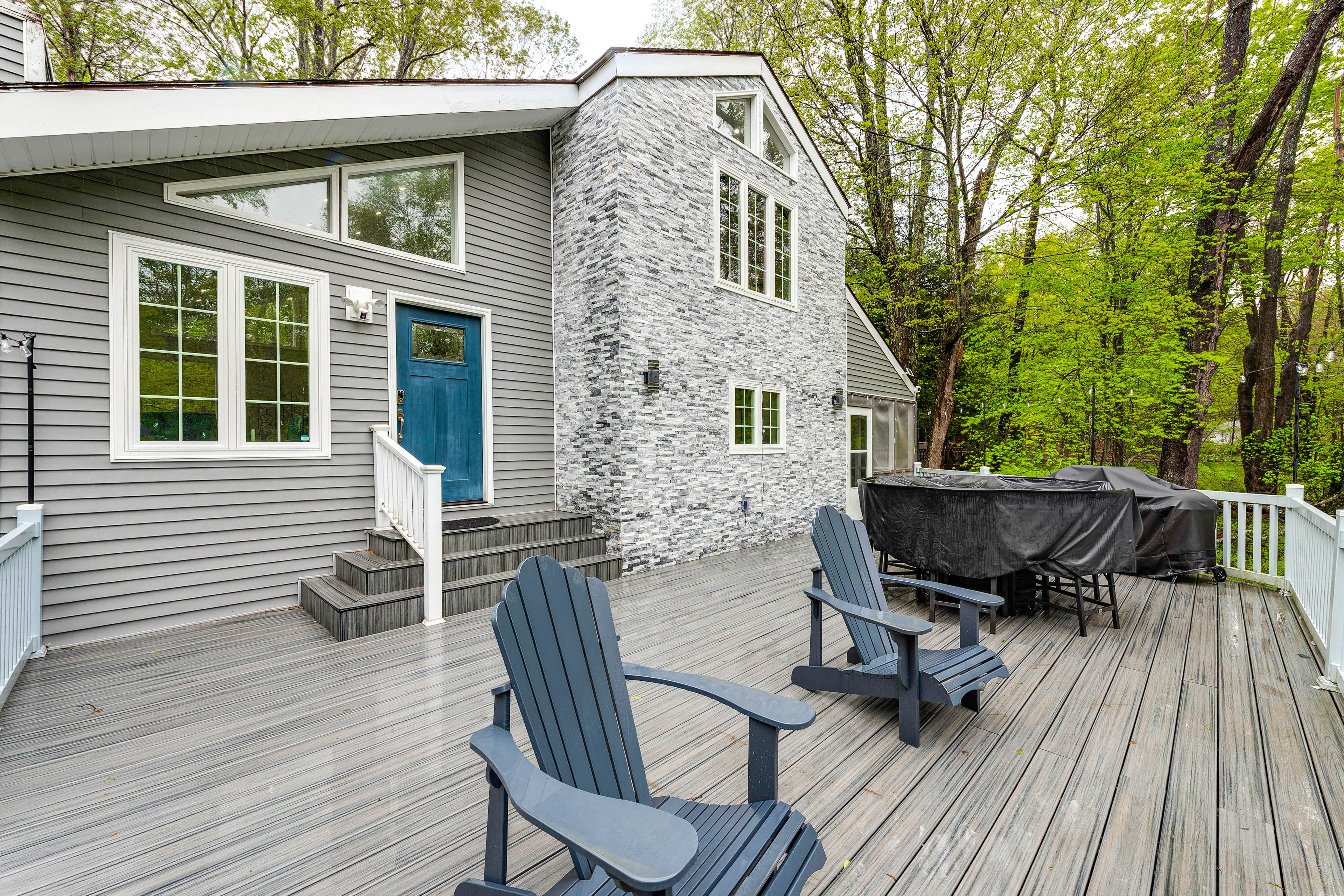 Deck | Gas Grill