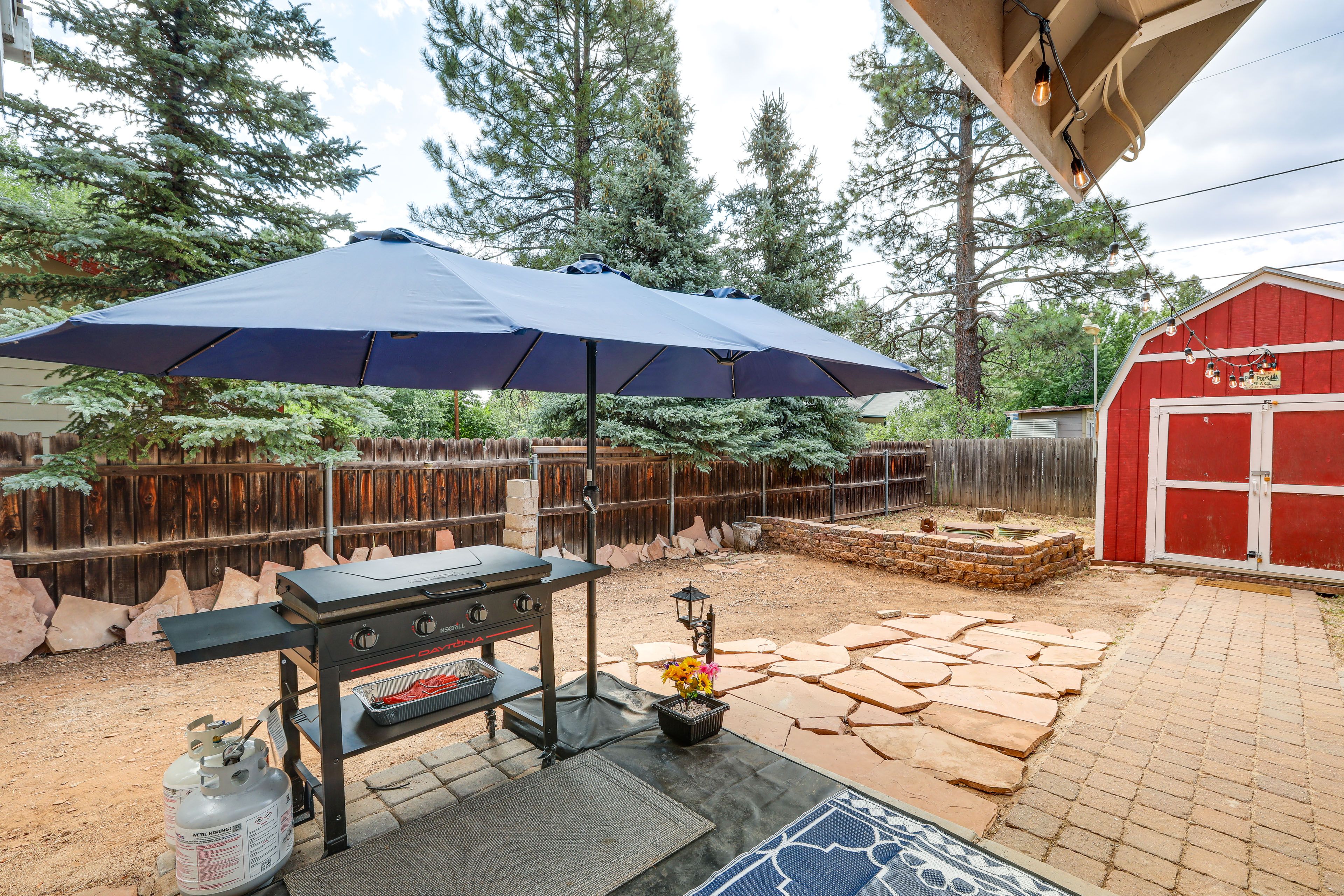 Patio/Fenced Yard | Gas Grill
