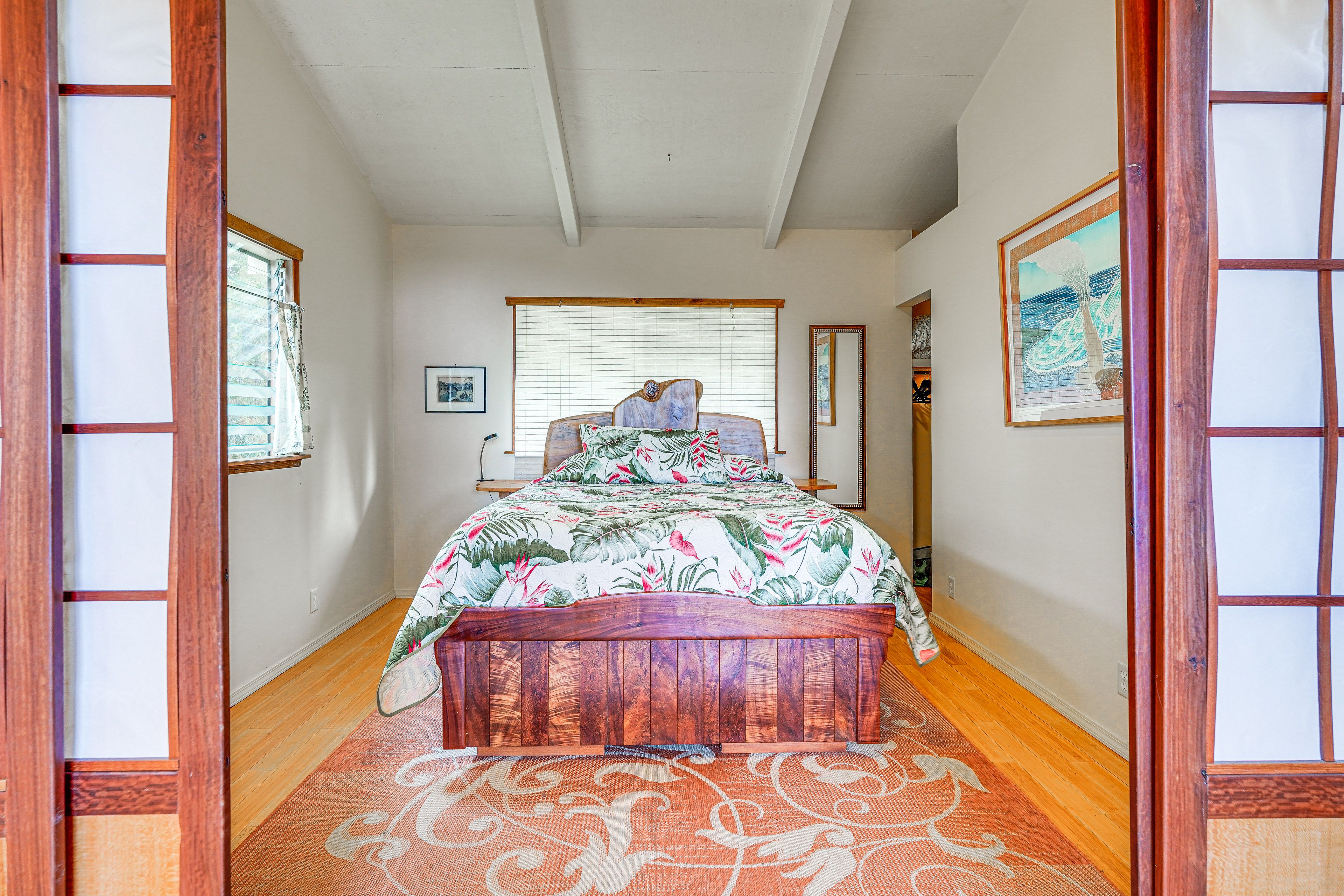 Bedroom | Queen Bed | 2nd Floor