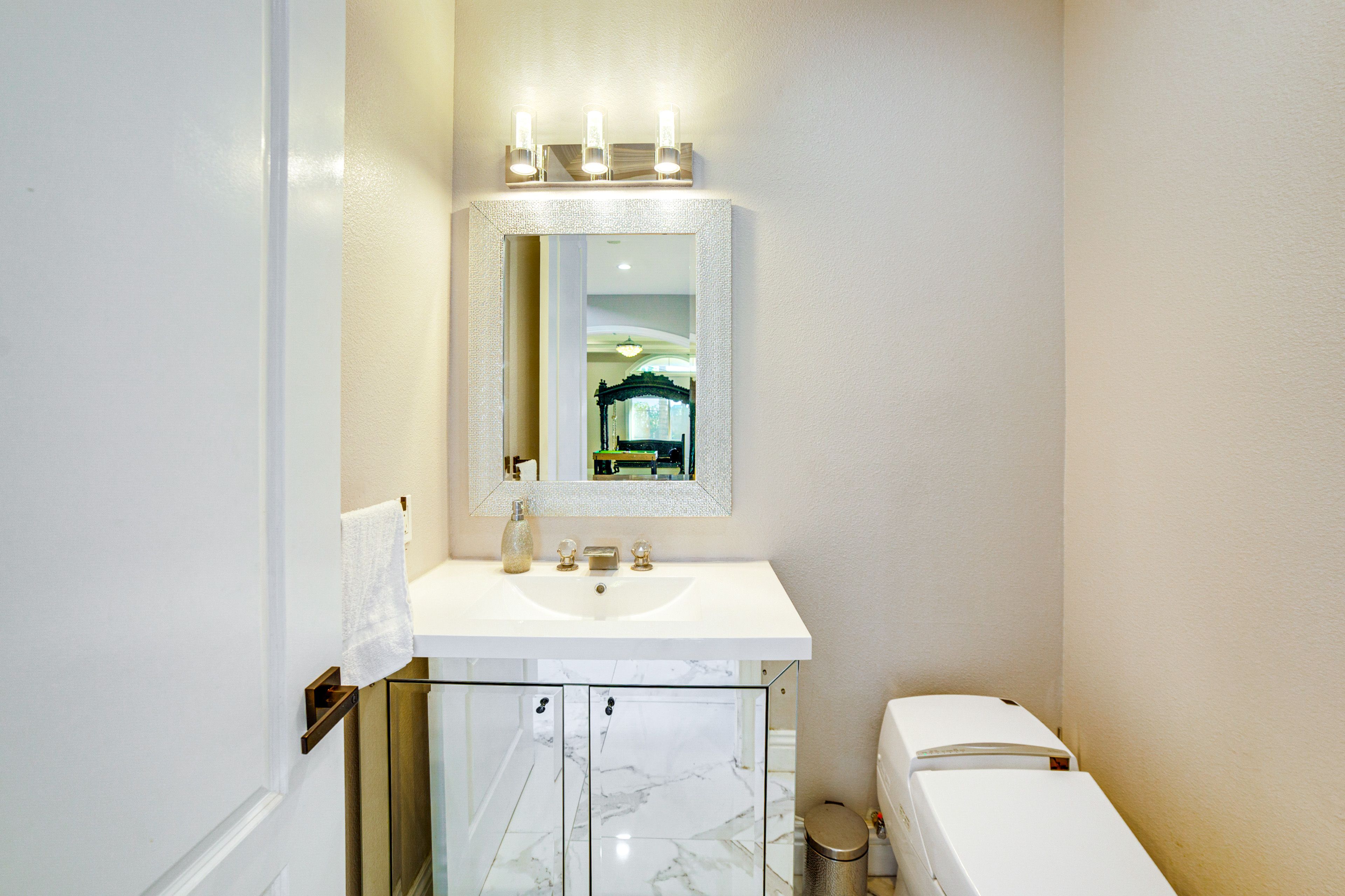 Half Bath | 1st Floor