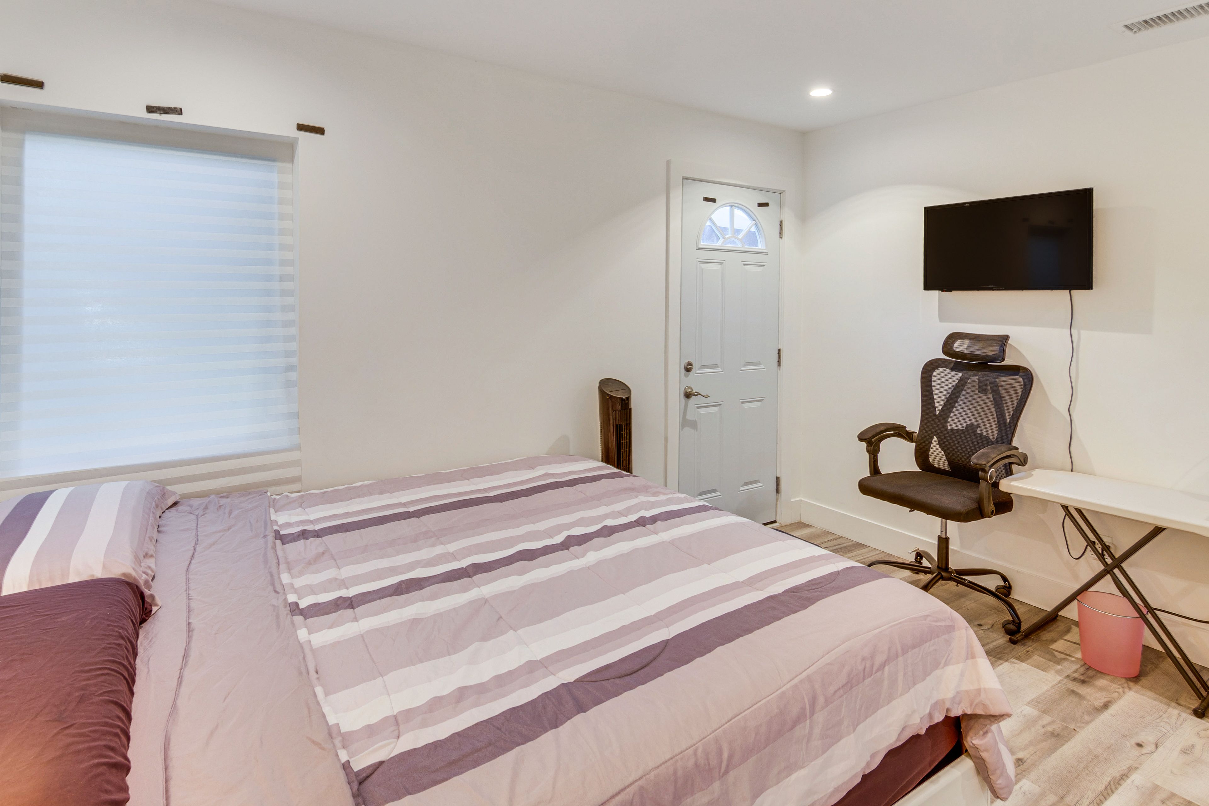 Studio | Central A/C & Heating