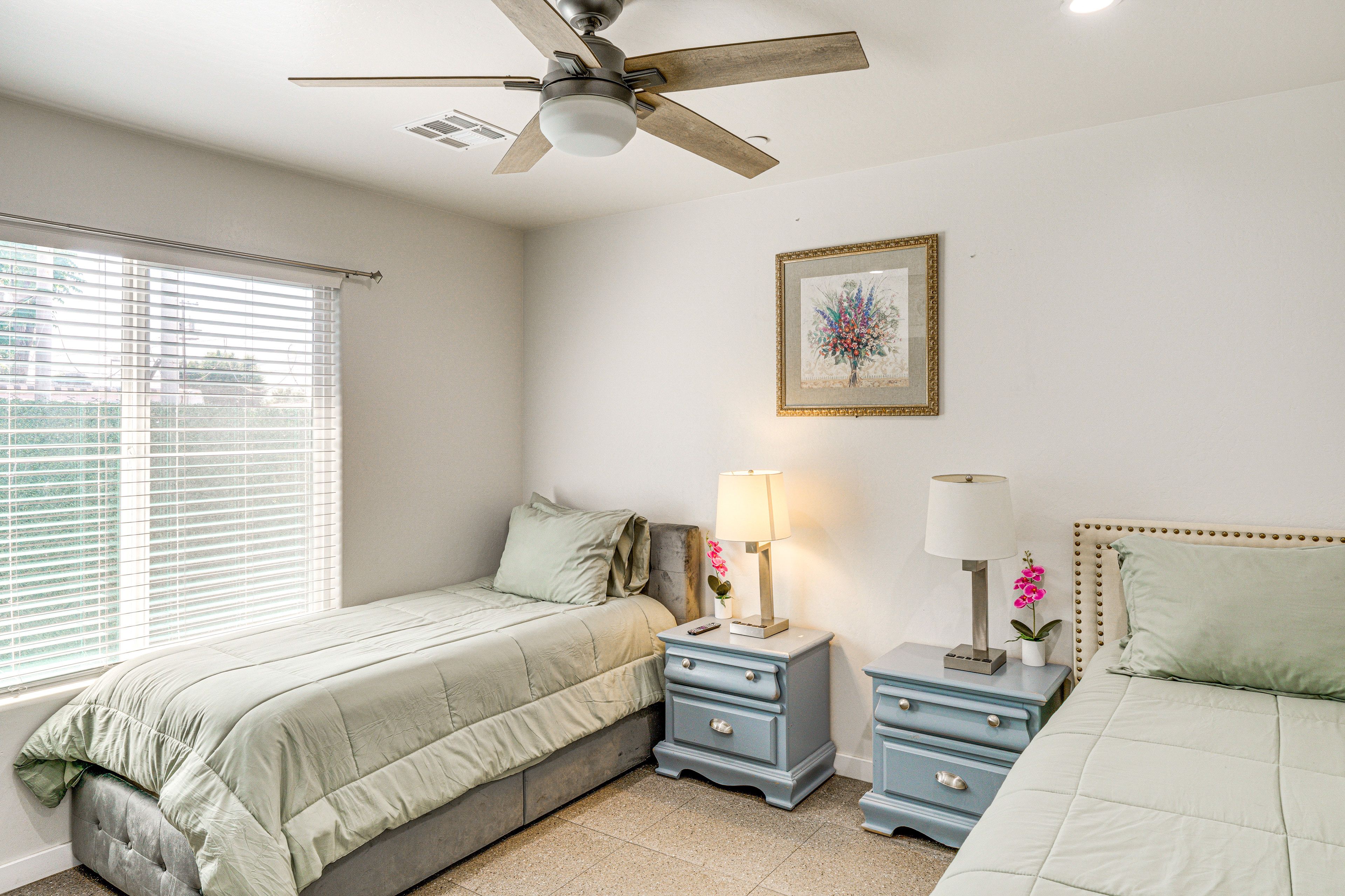 Bedroom 4 | 2 Twin Beds | Smart TV