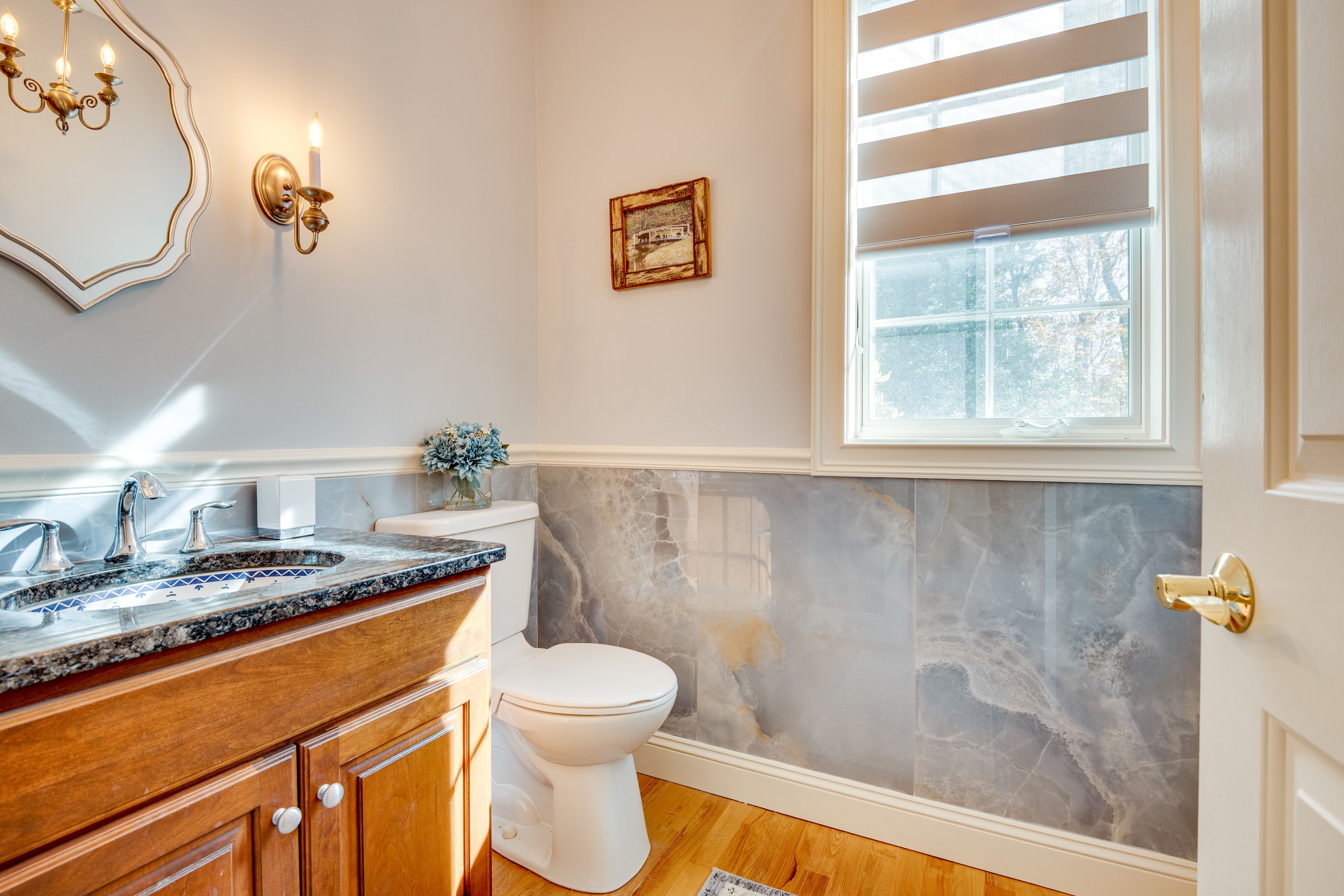 Bathroom | 1st Floor