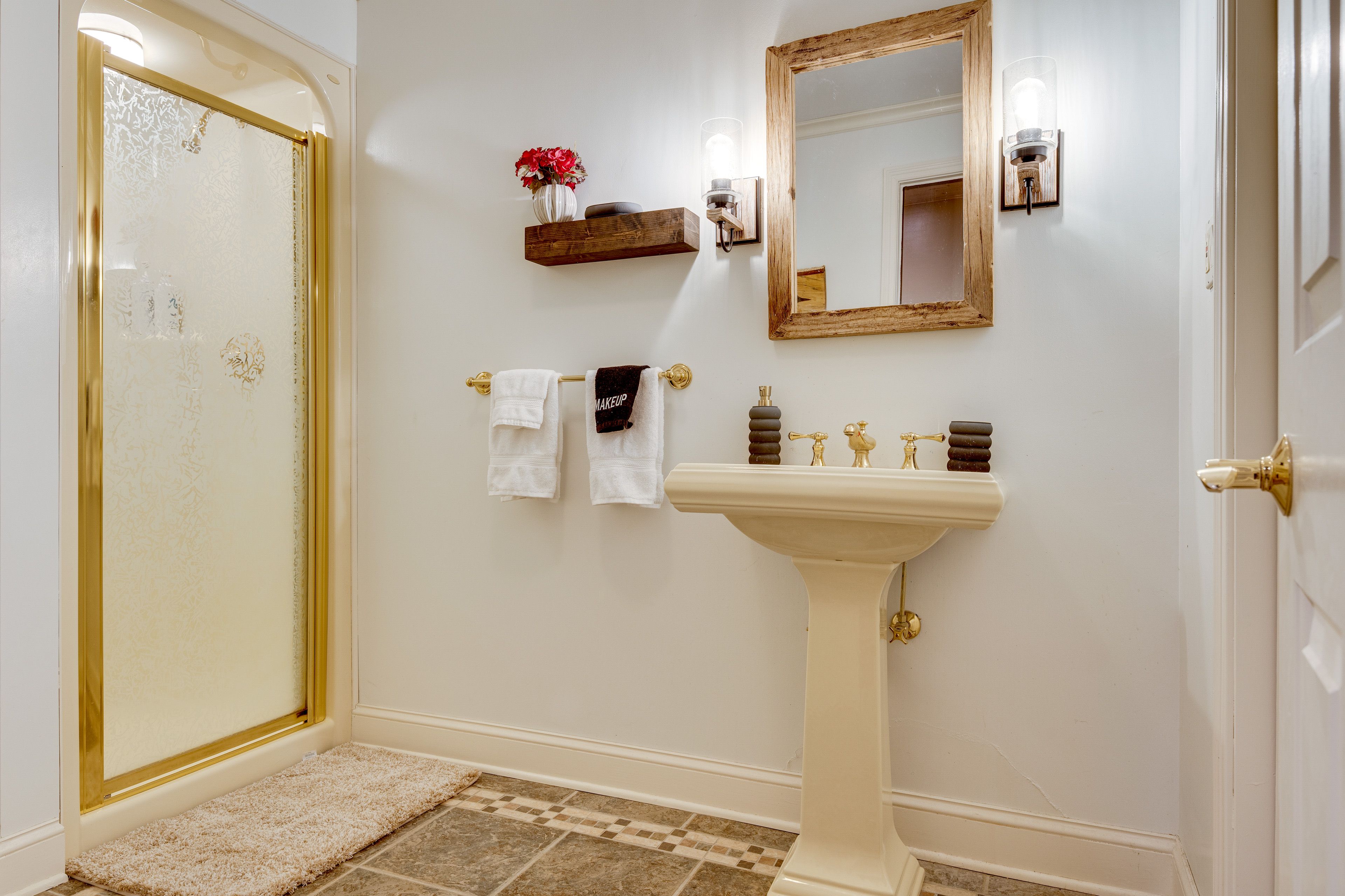 Bathroom | Basement Level