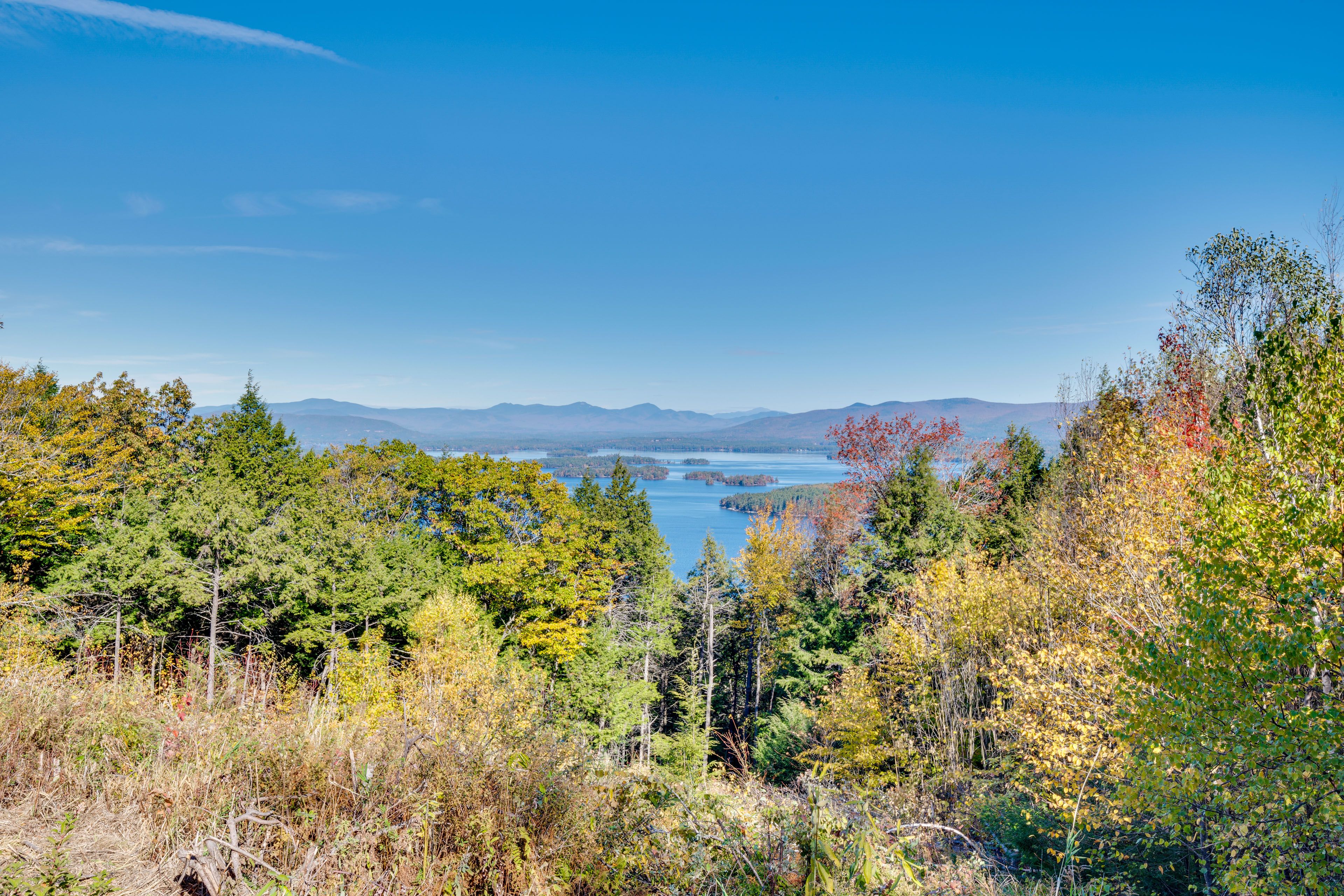Lake & Mountain Views