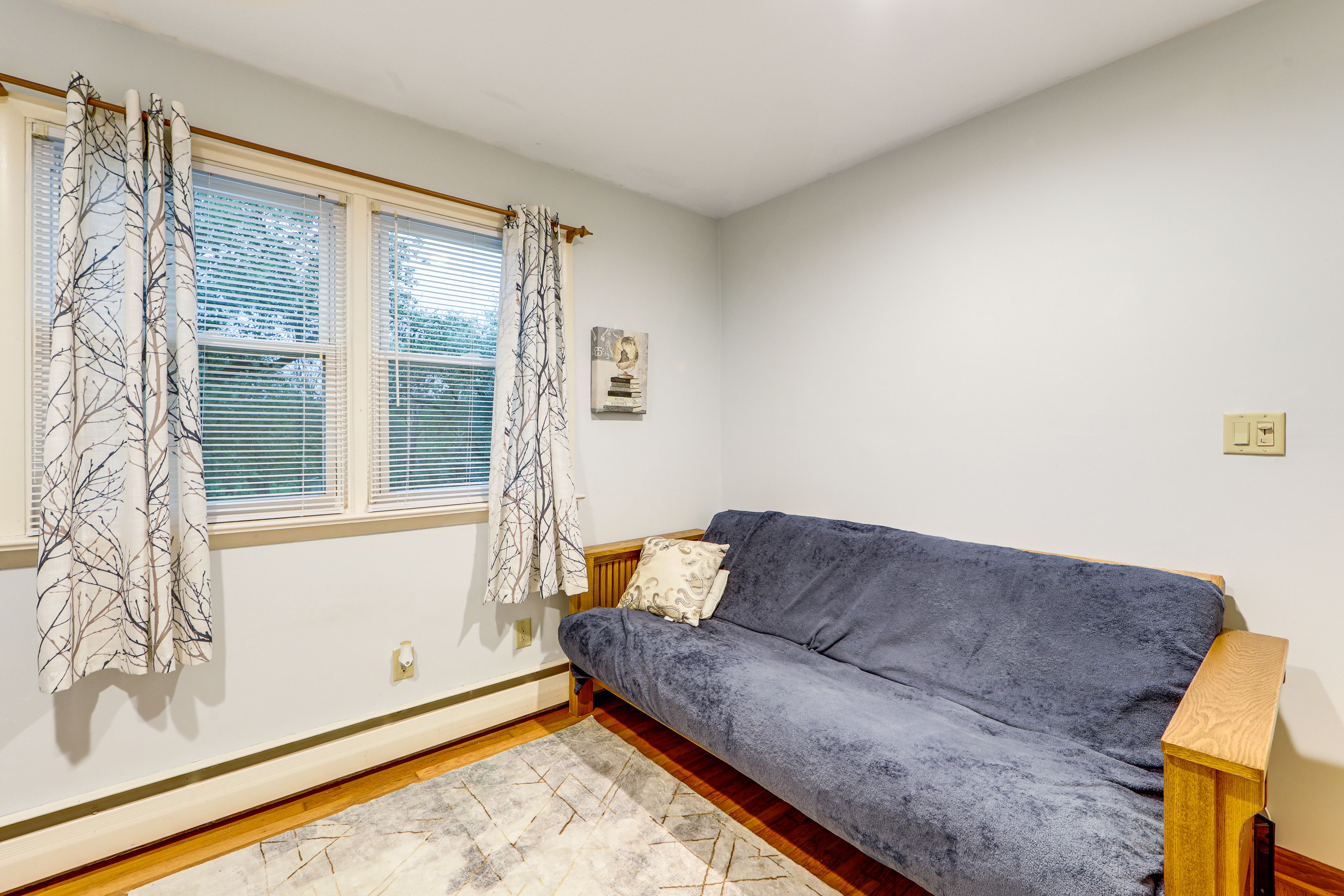 Bedroom 3 | Full Futon | Washer & Dryer