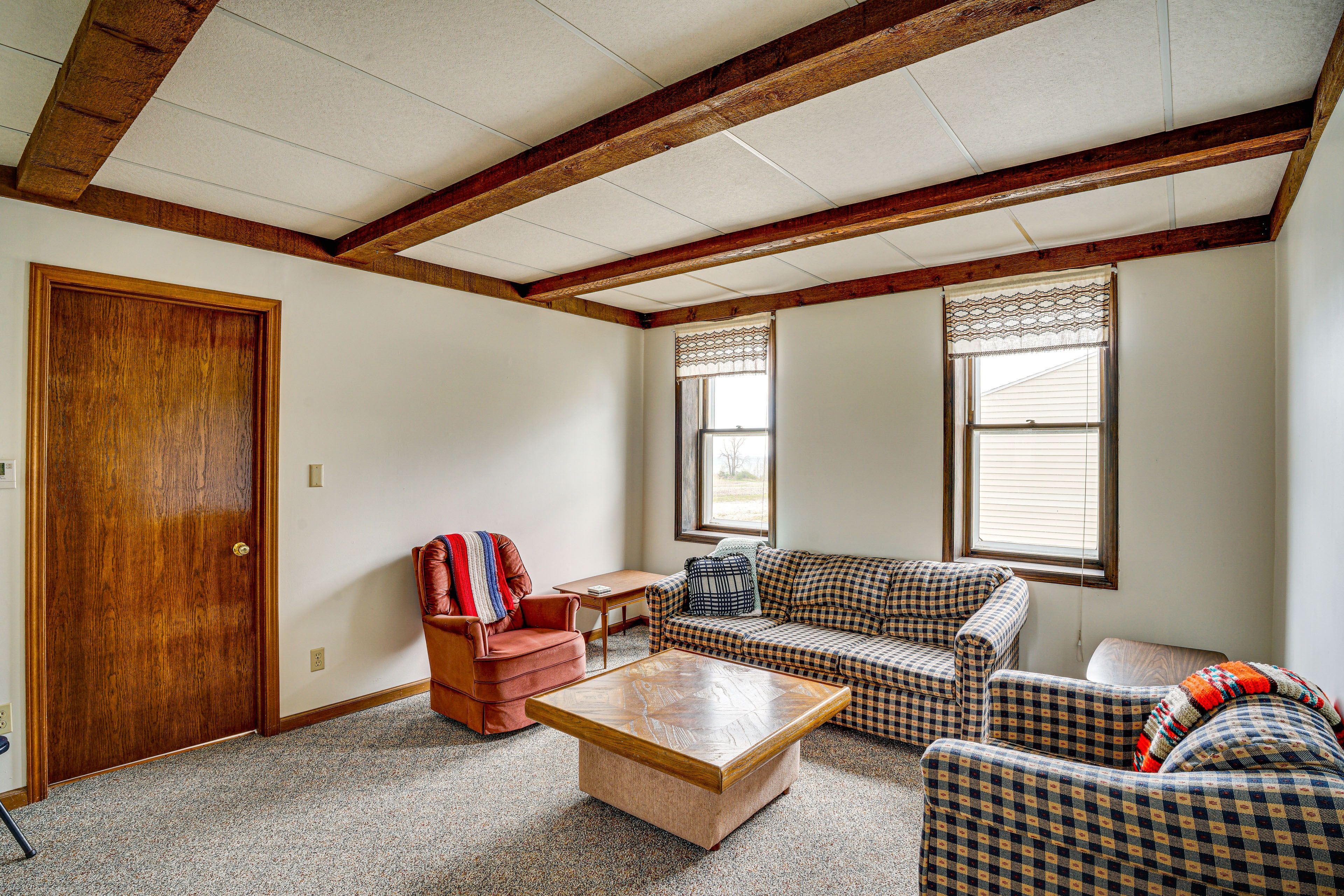 Living Room | Free WiFi | Central Heating | 1st Floor