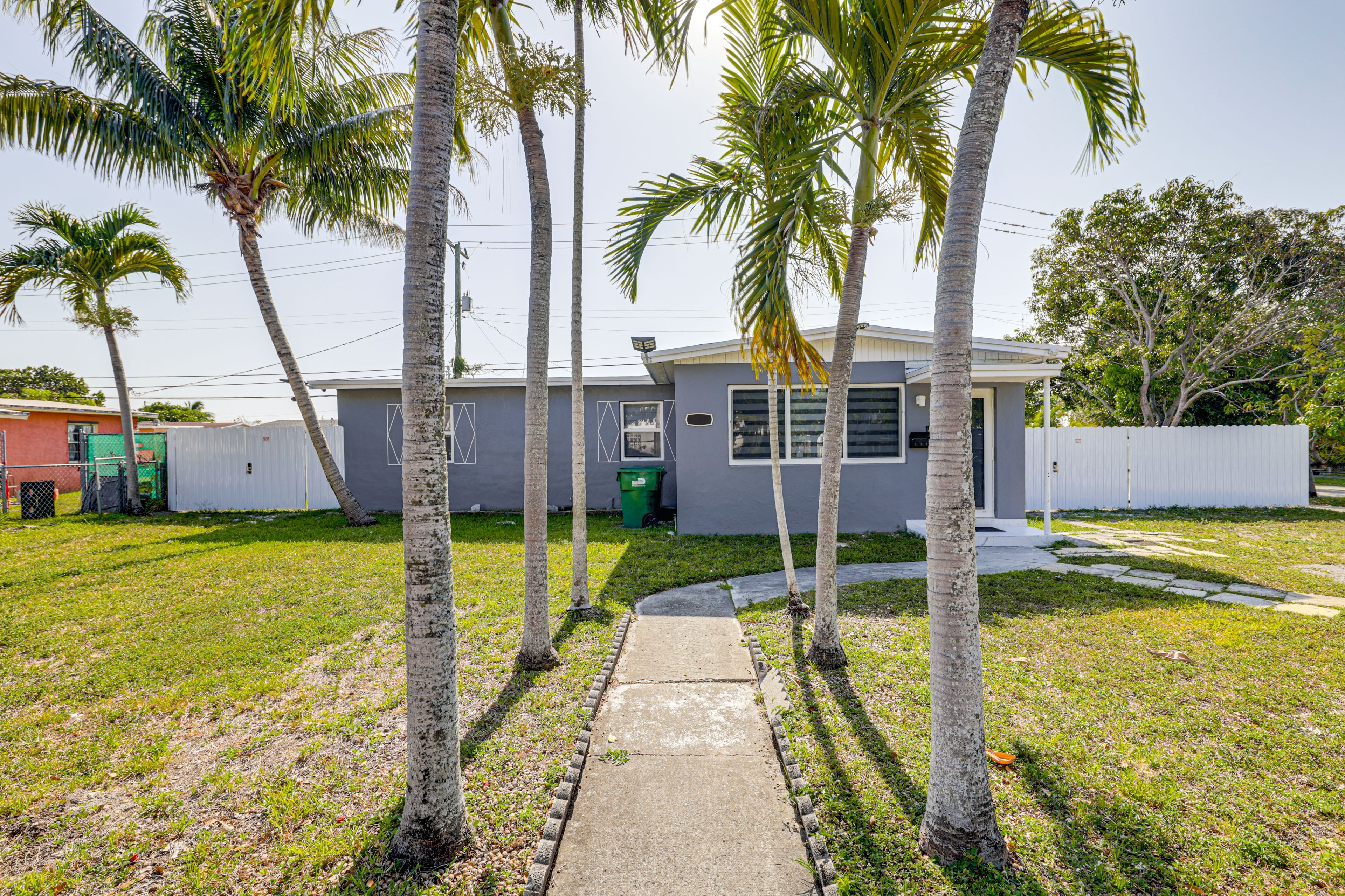Parking | Driveway (2 Vehicles)