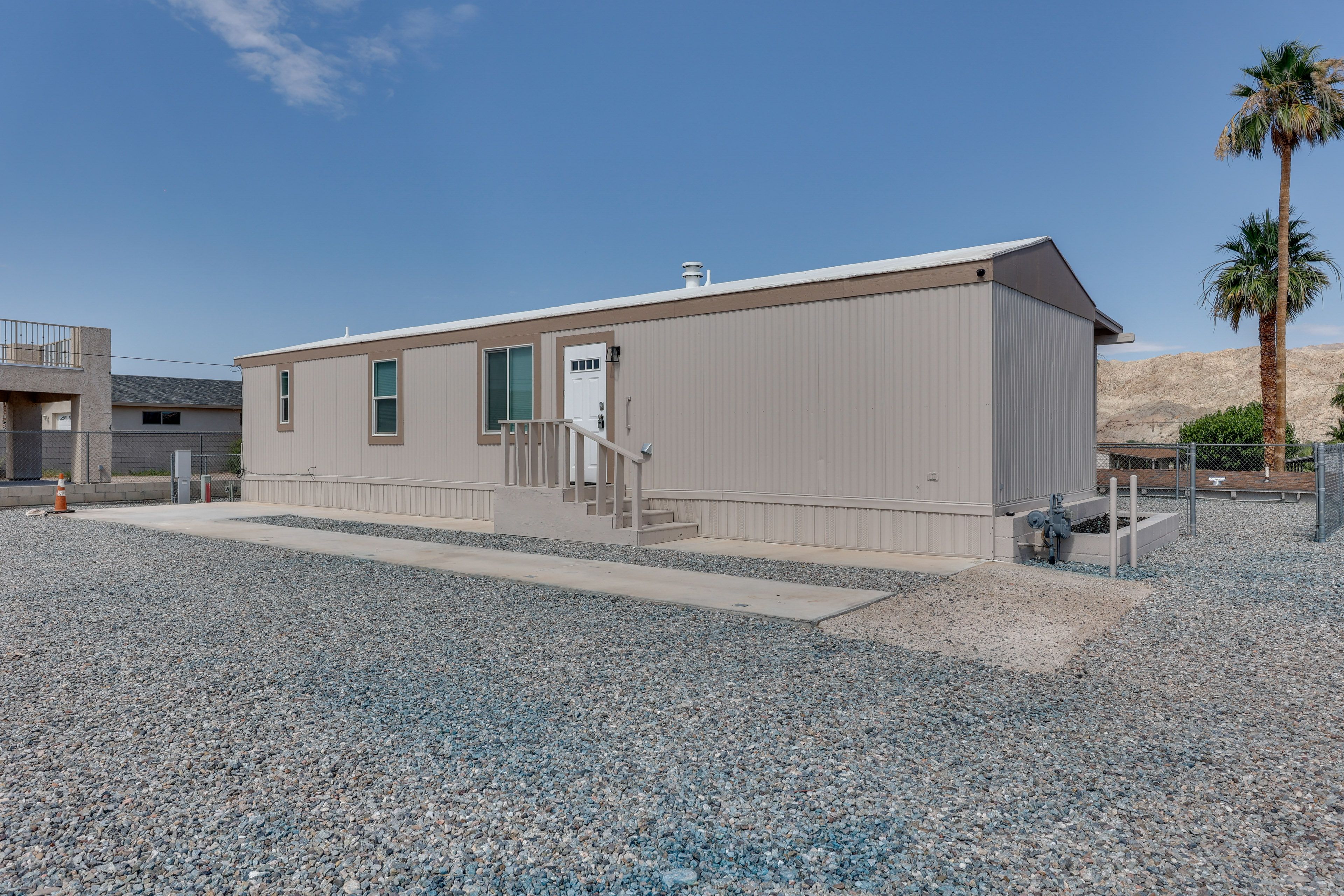 Parking | Driveway (2 Vehicles) | RV/Trailer Parking