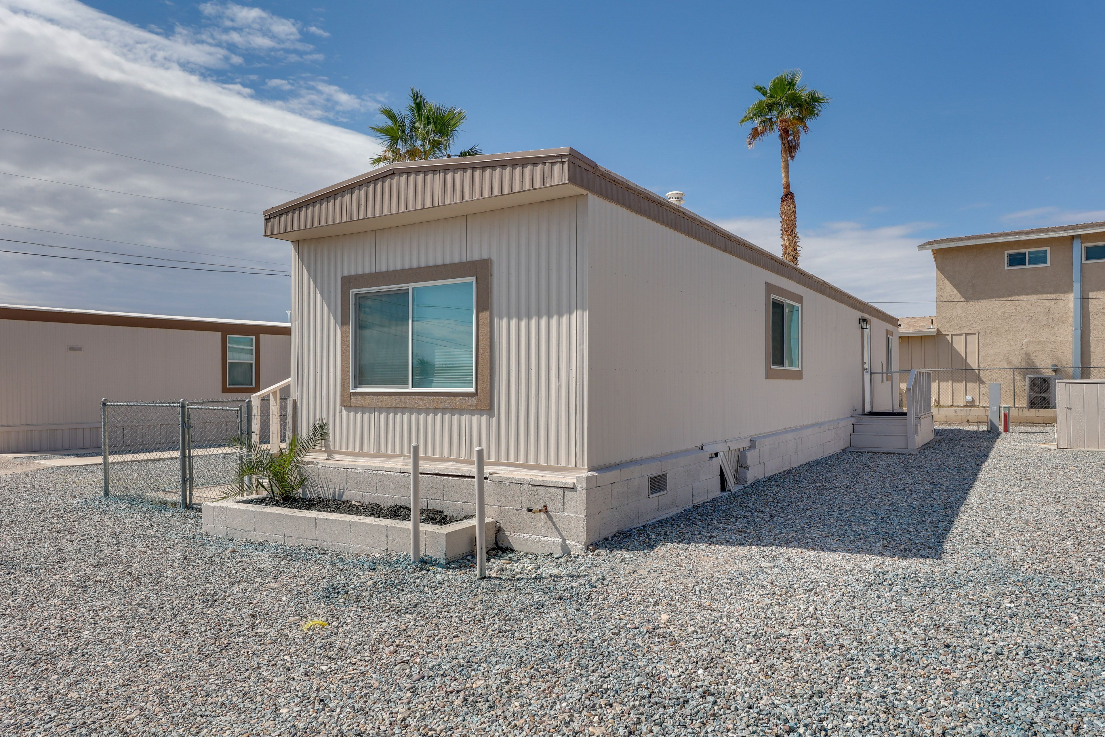 Parking | Driveway (2 Vehicles) | RV/Trailer Parking