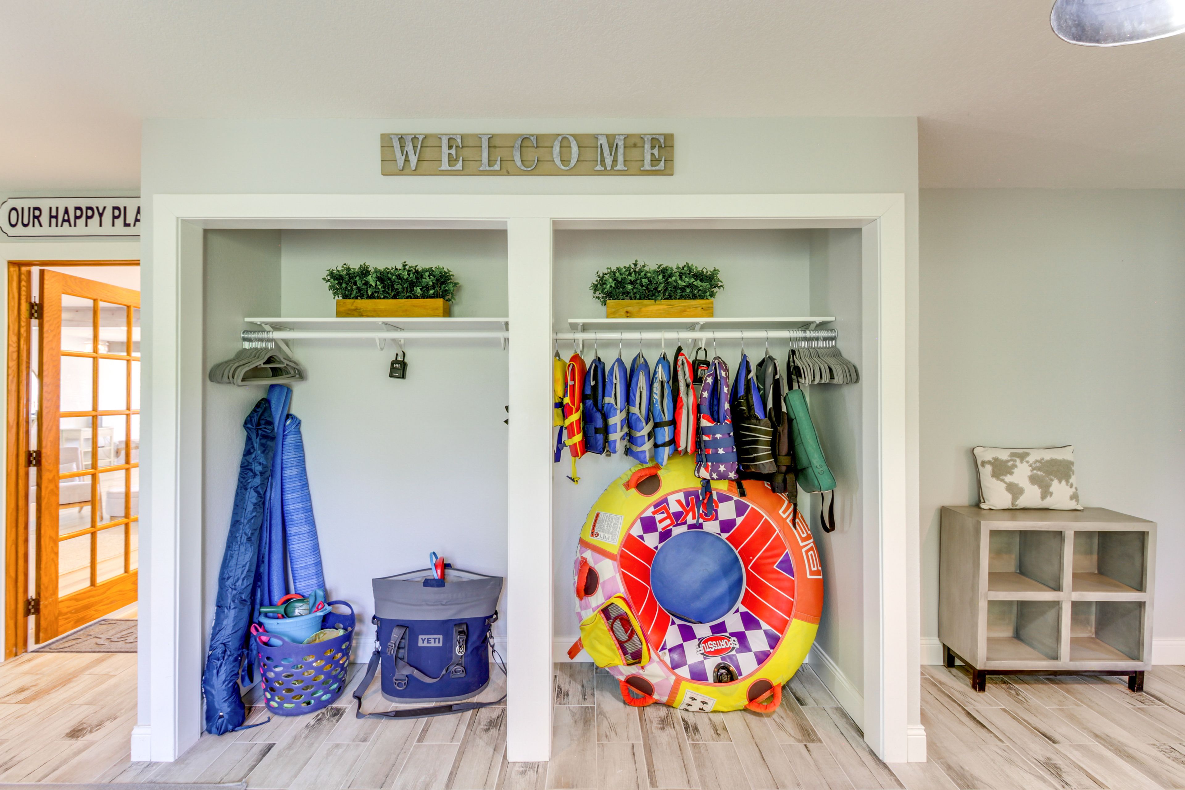 Life Vests | Floats | Tubs | Toys