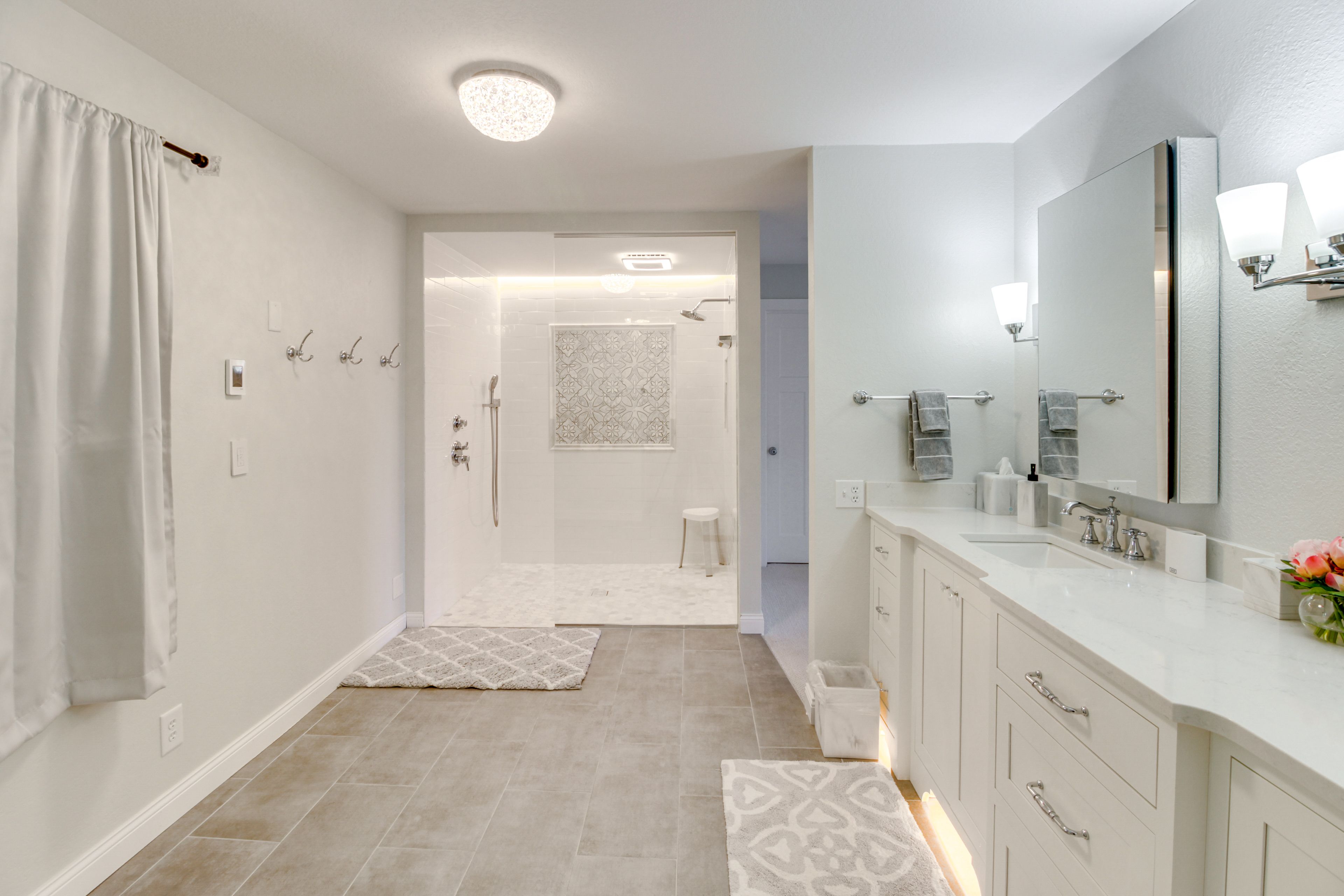 En-Suite Bathroom | Towels Provided | 1st Floor