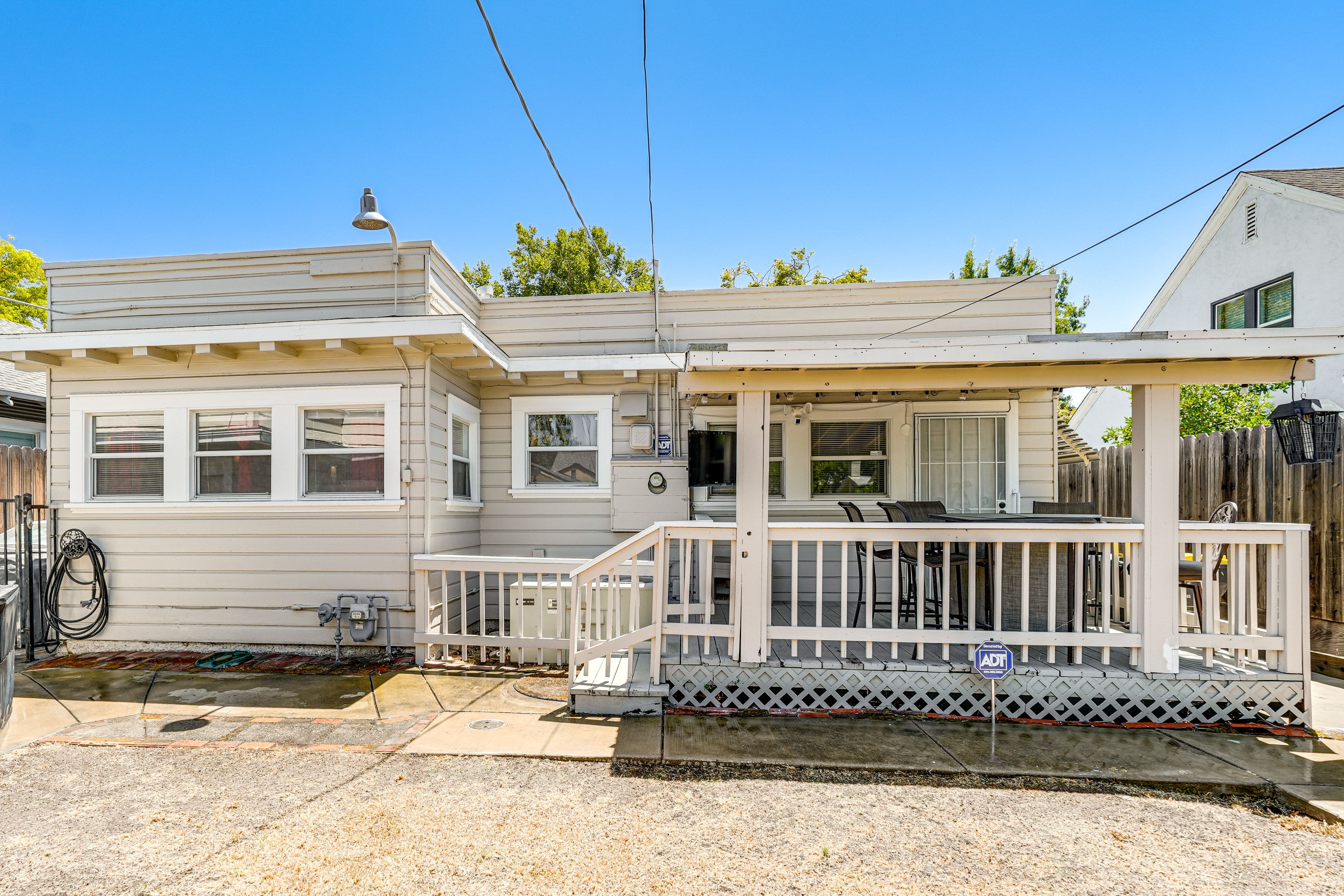 Fenced Yard | Gas Grill