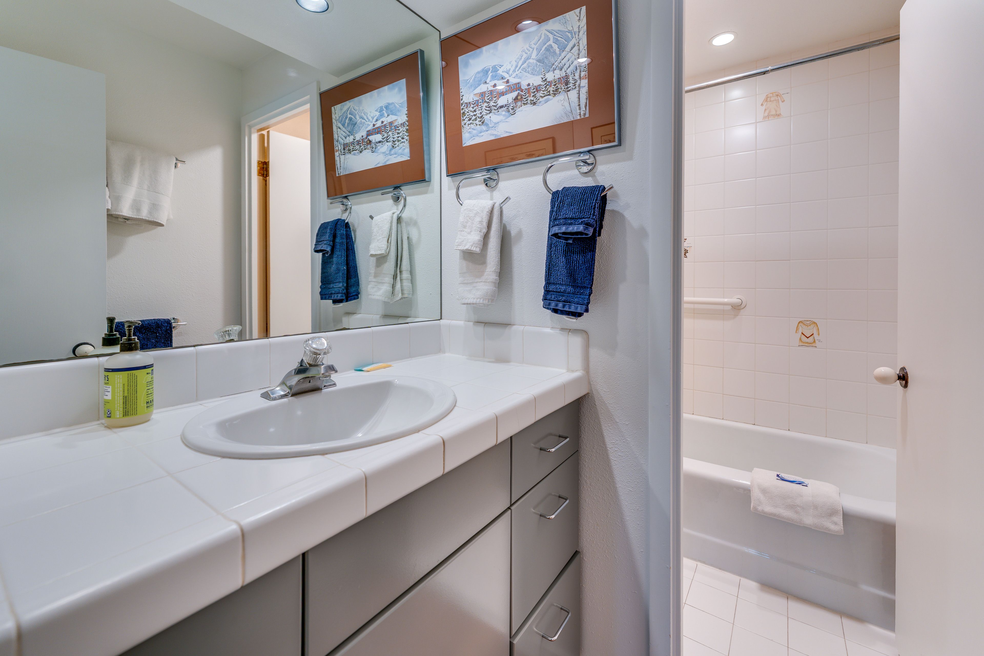Full Bath | Towels | Hair Dryer