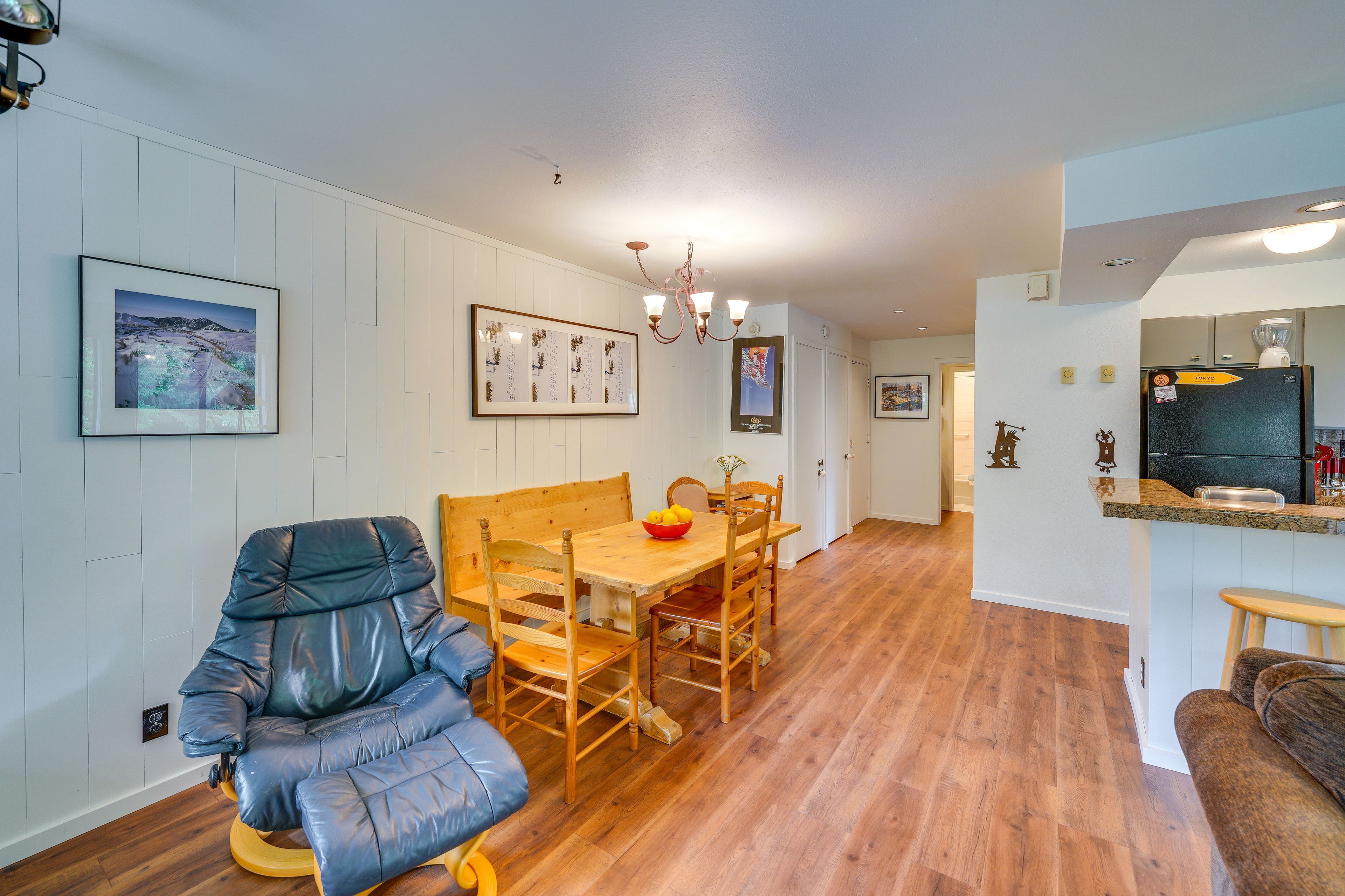 Dining Area | Dishware & Flatware