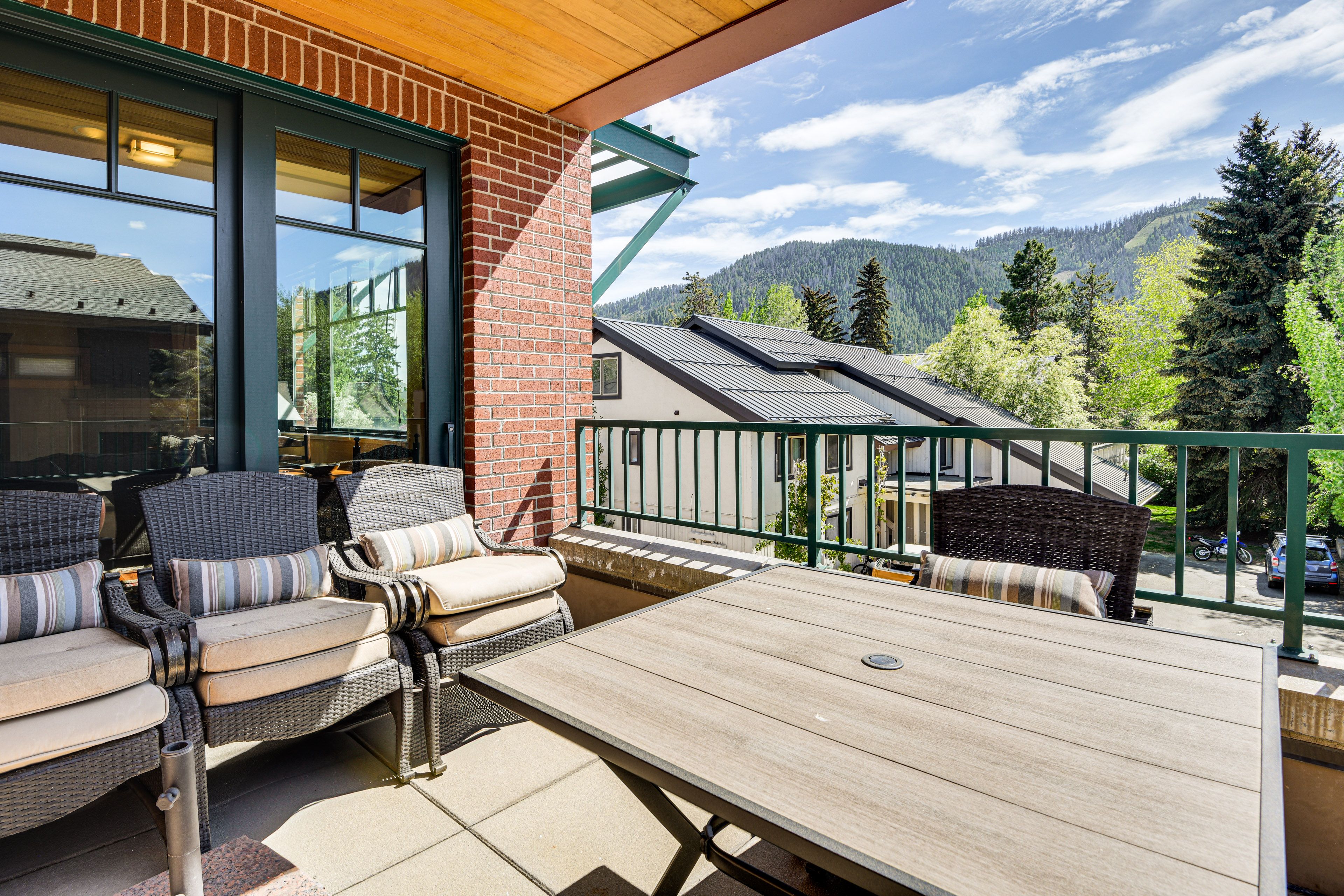 Ketchum Vacation Rental | 1BR | 2BA | 1,184 Sq Ft | Step-Free Access