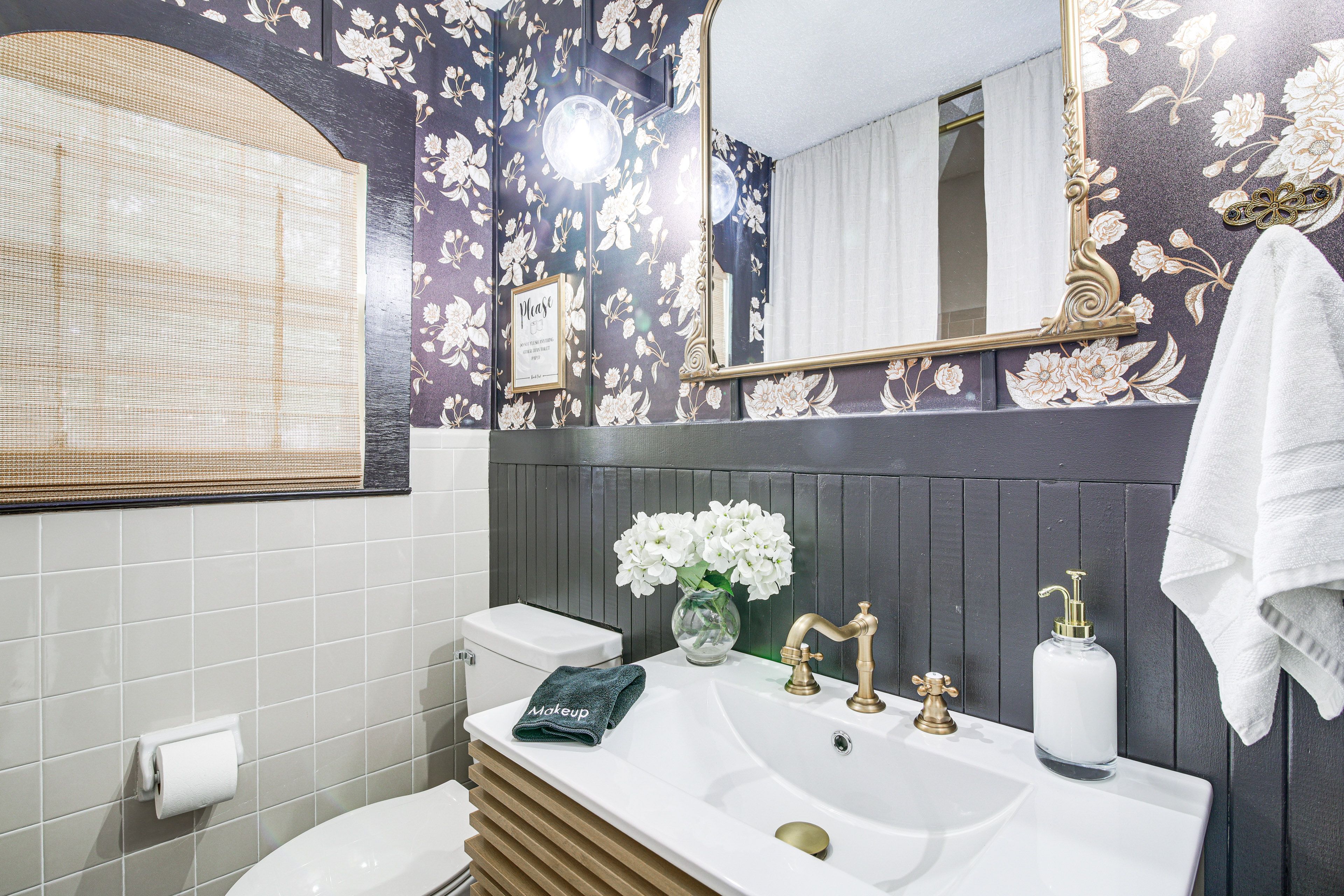 Full Bath | 2nd Floor