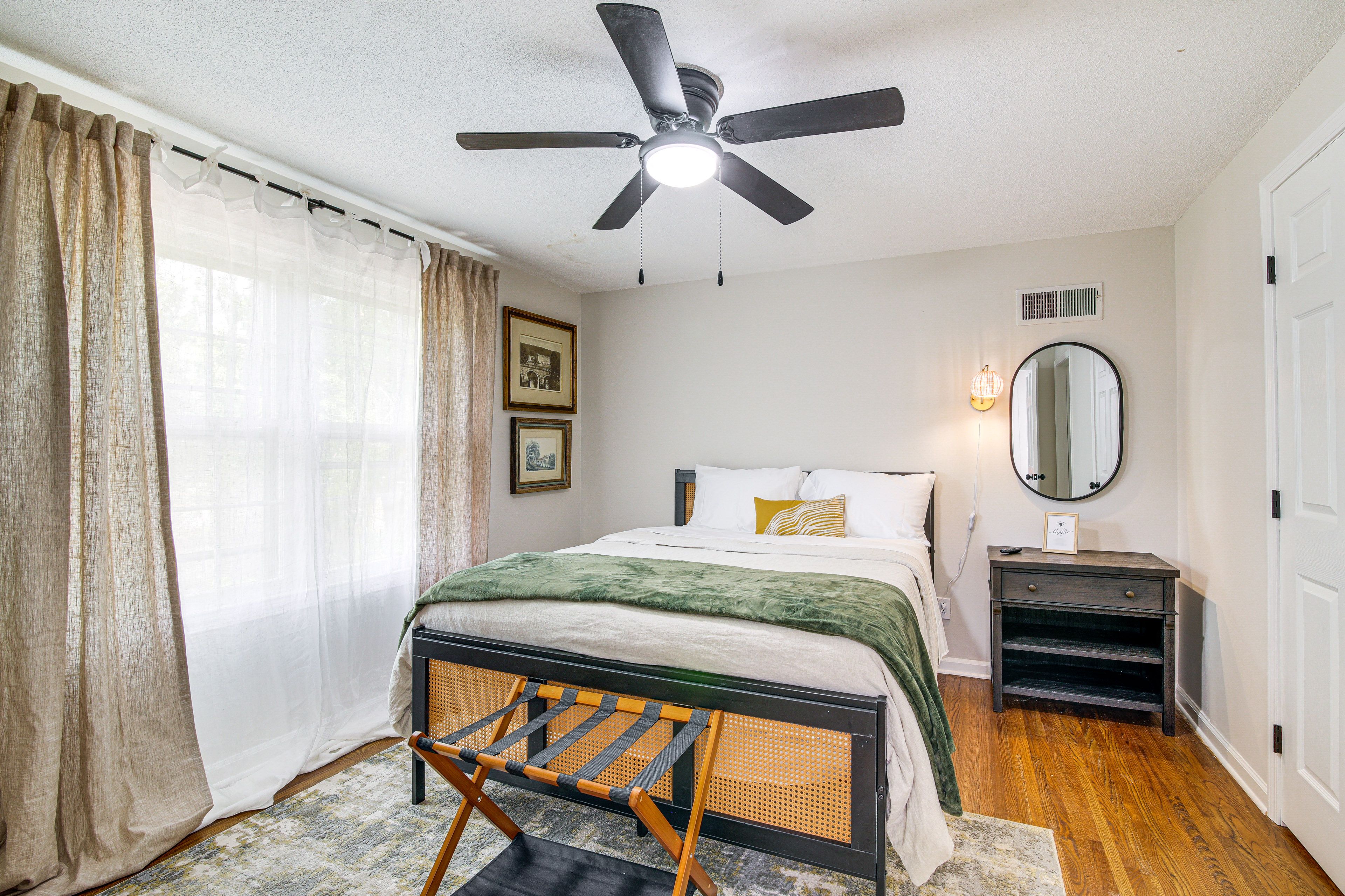 Bedroom 3 | Queen Bed | 2nd Floor