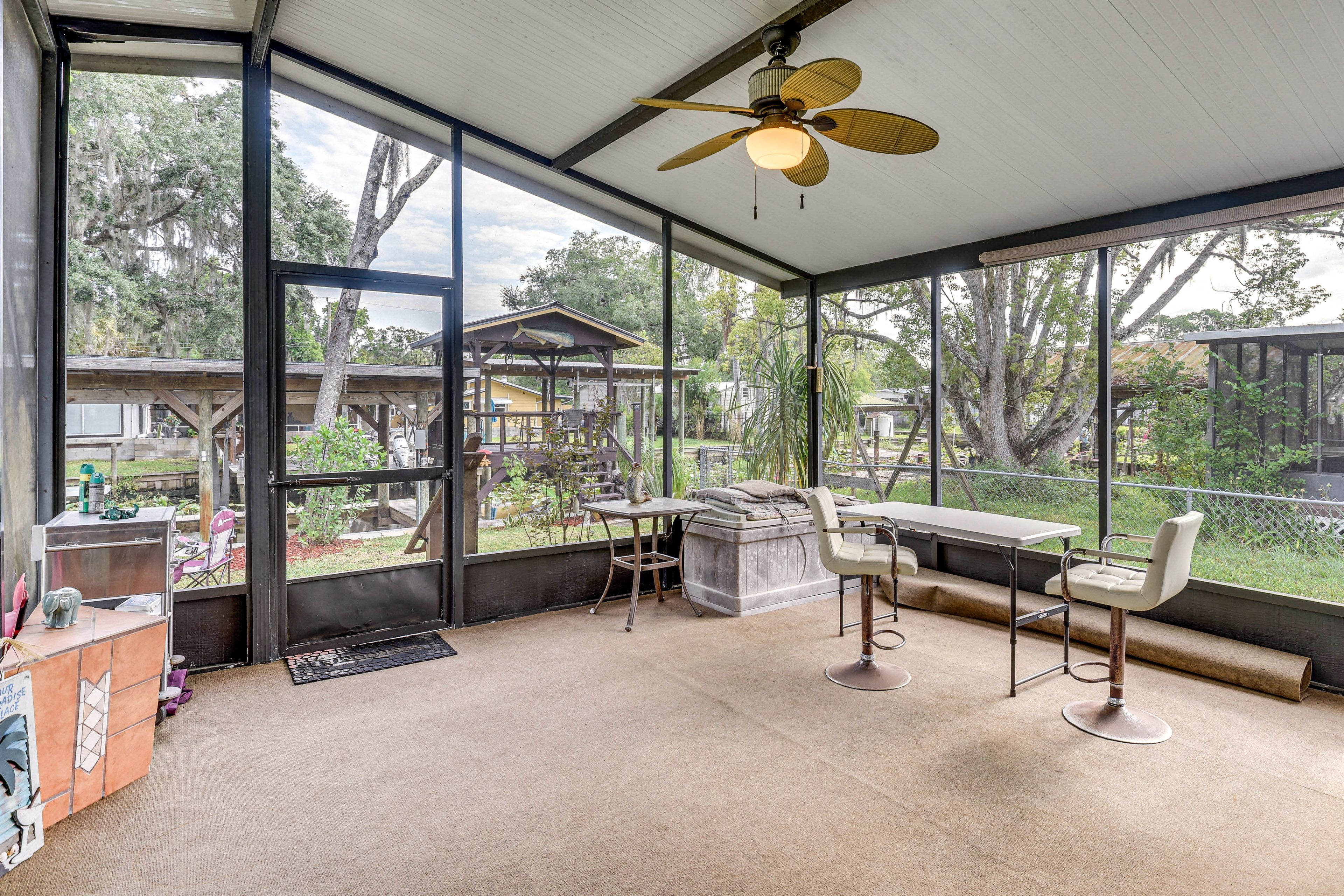 Screened-In Patio | Dining Area