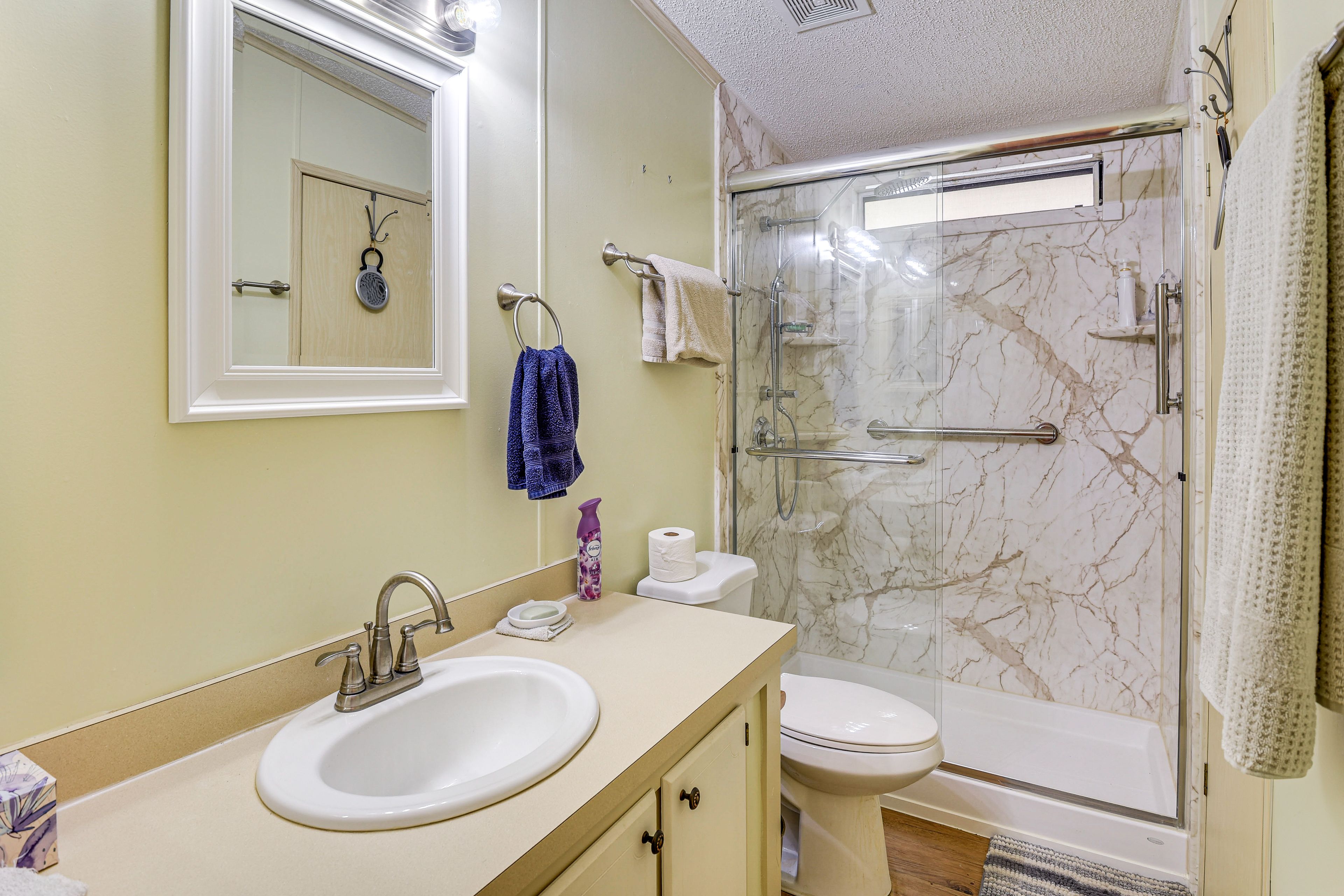 Full Bathroom