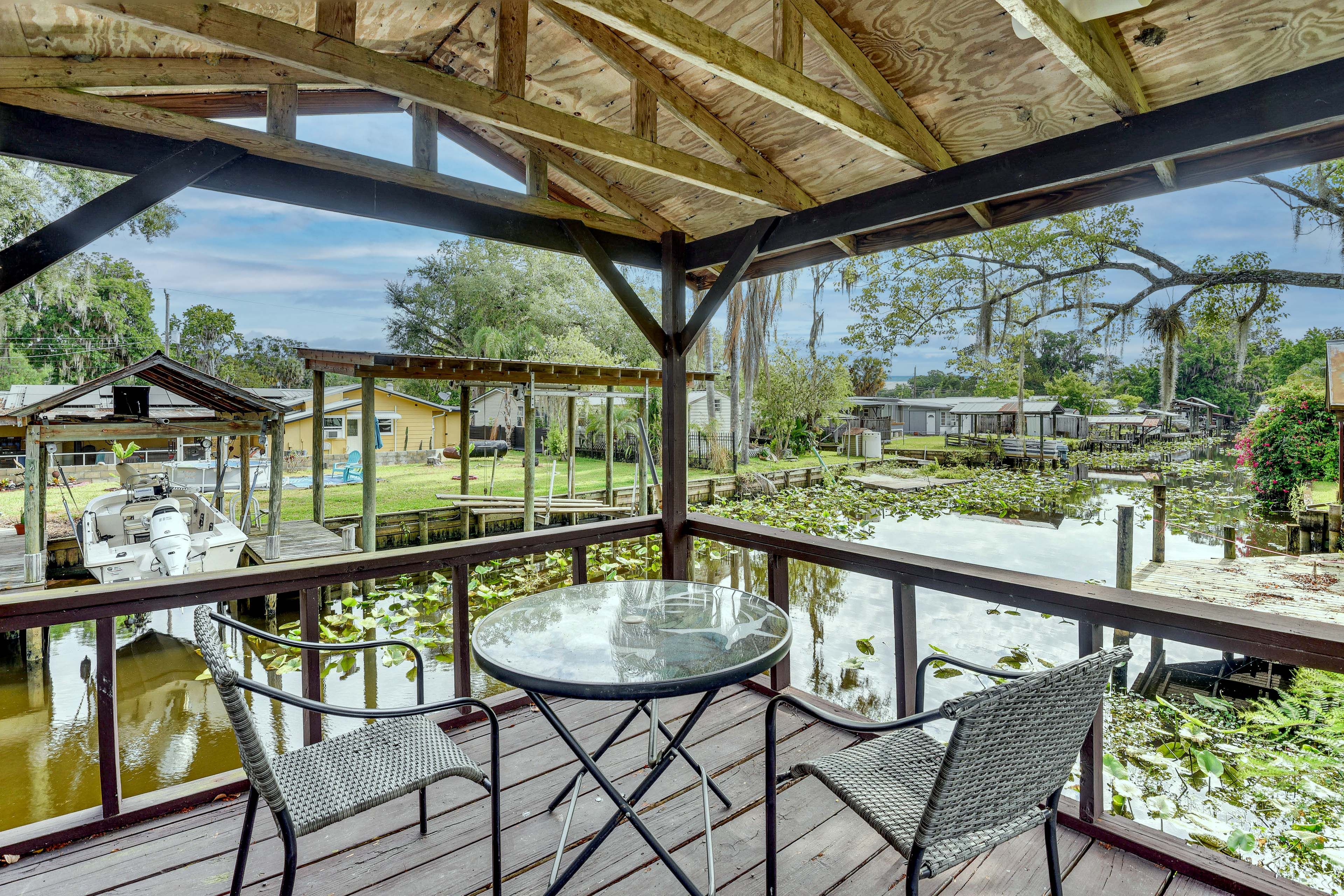 Satsuma Vacation Rental | 2BR | 2BA | 1,296 Sq Ft | 4 Steps to Enter