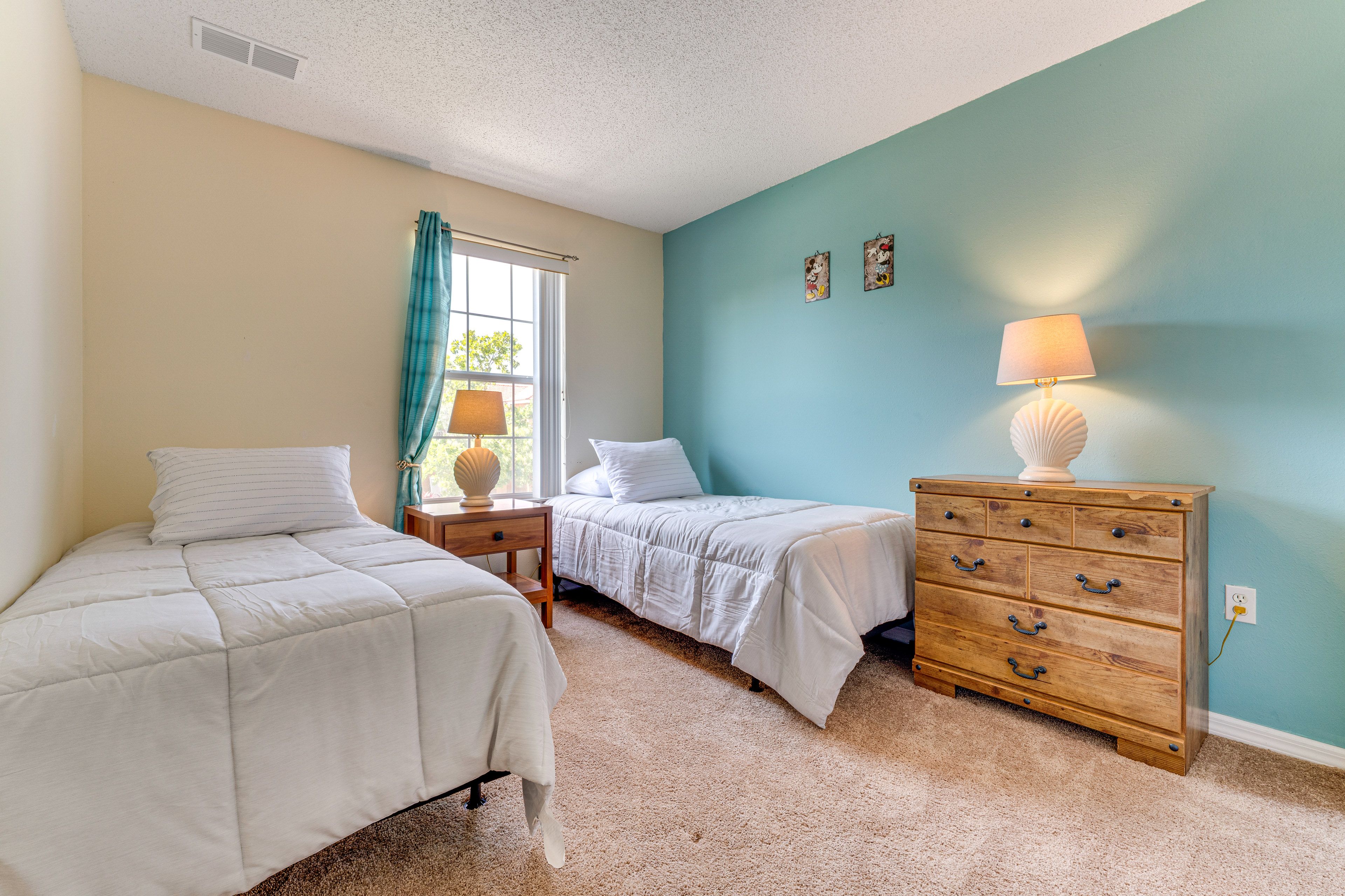 Bedroom 3 | 2 Twin Beds | 2nd Floor