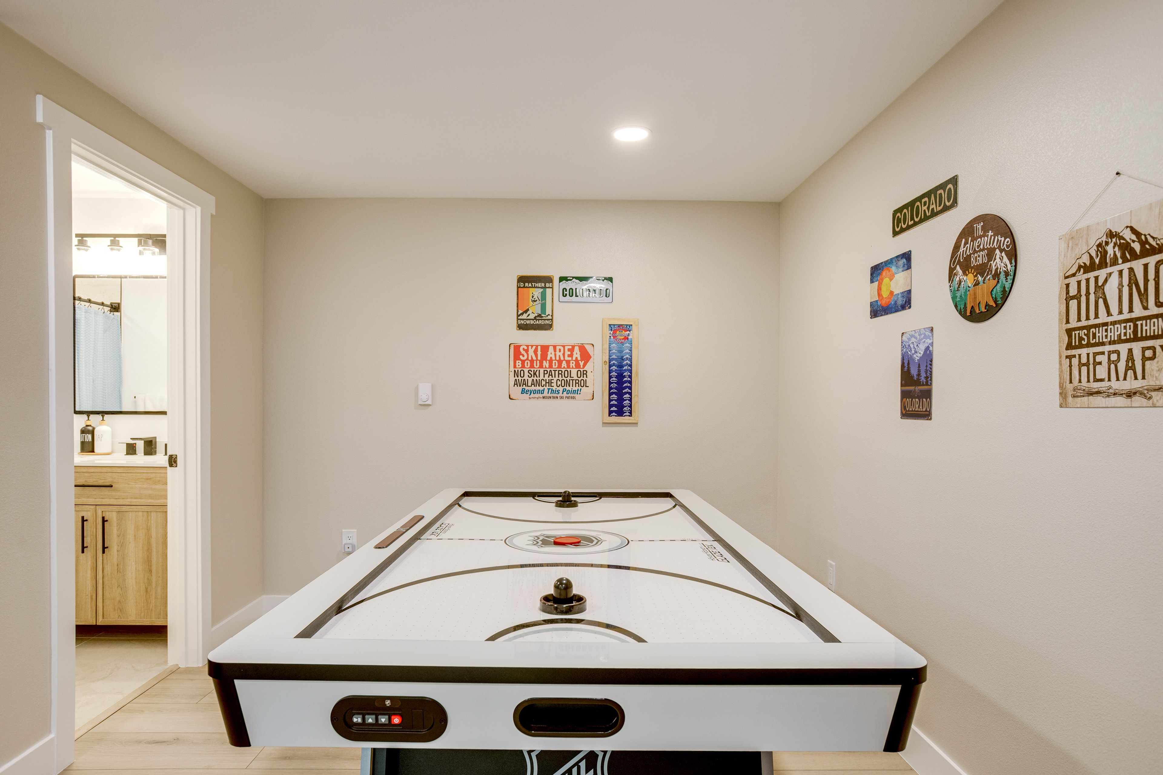 Air Hockey Table
