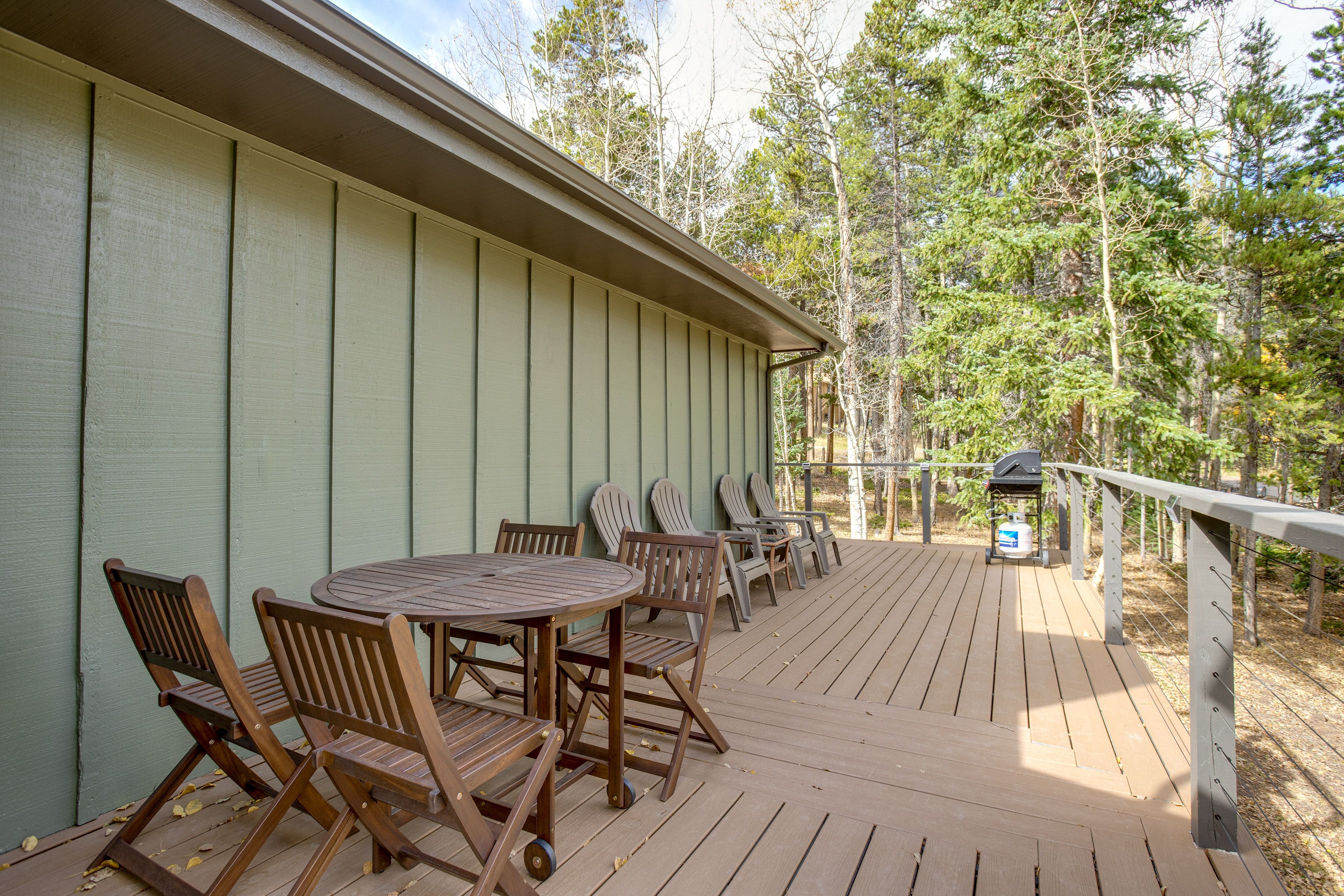 Main-Level Deck | Outdoor Dining | Gas Grill