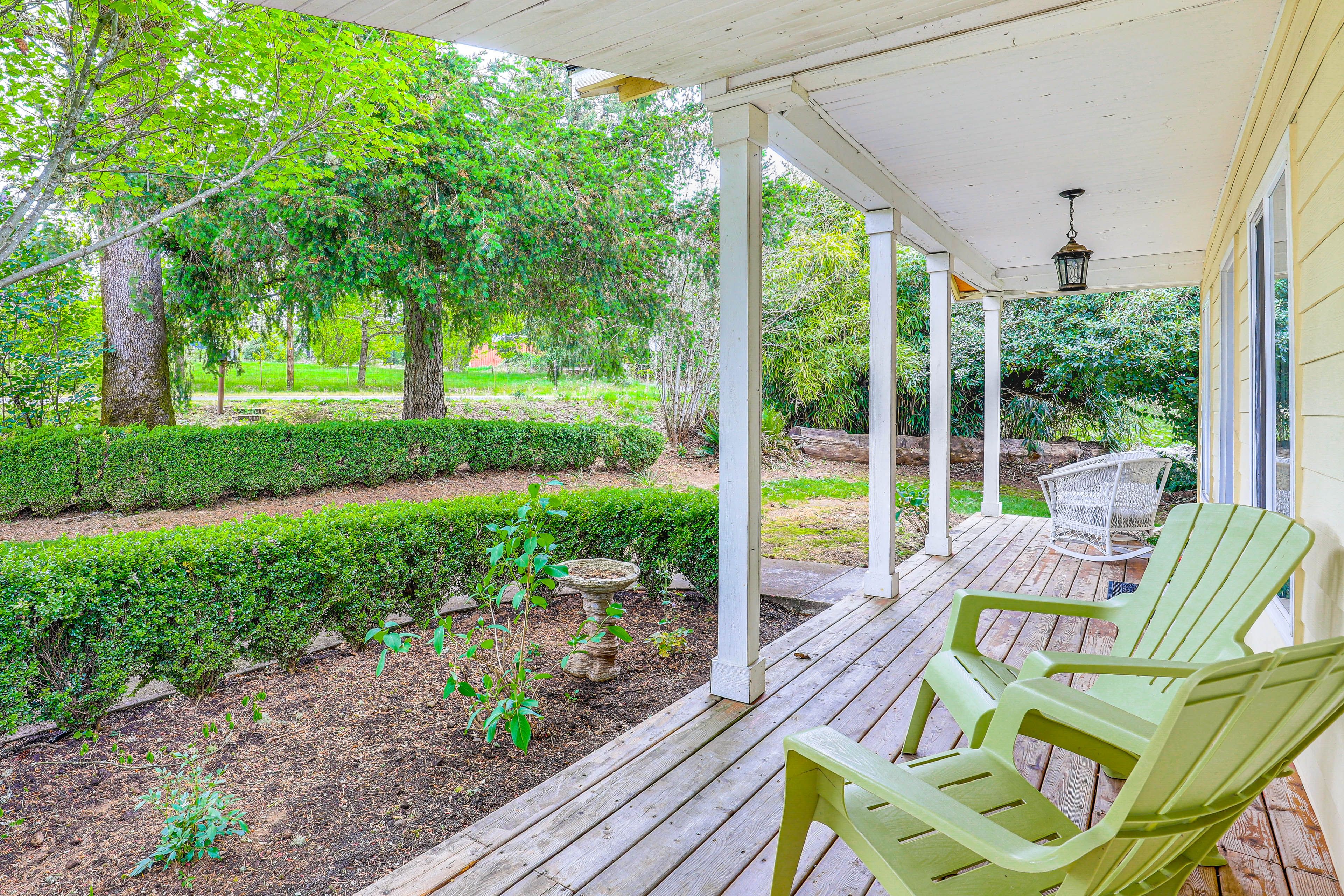 Deck | Private Entrance