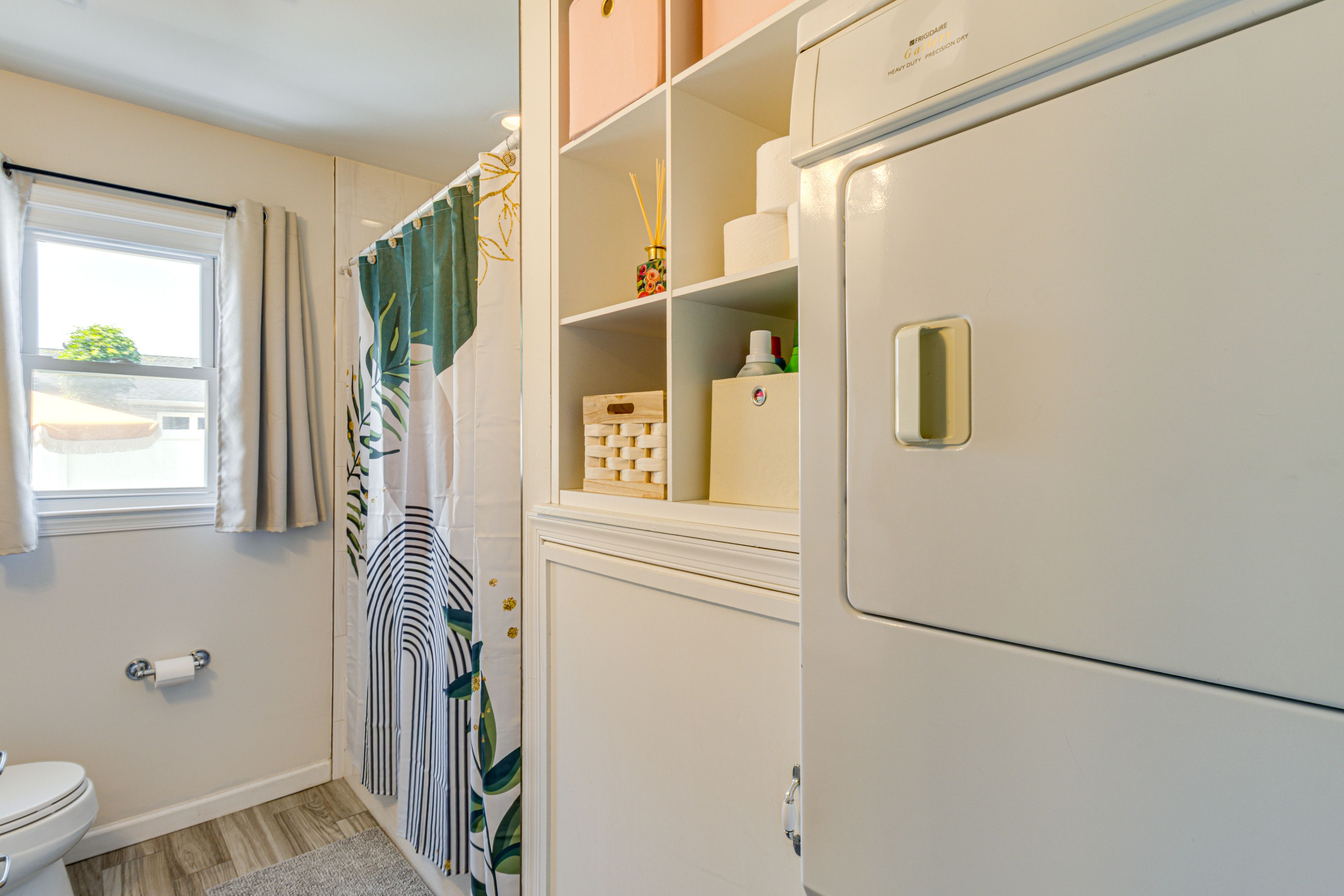 Full Bathroom | In-Unit Laundry