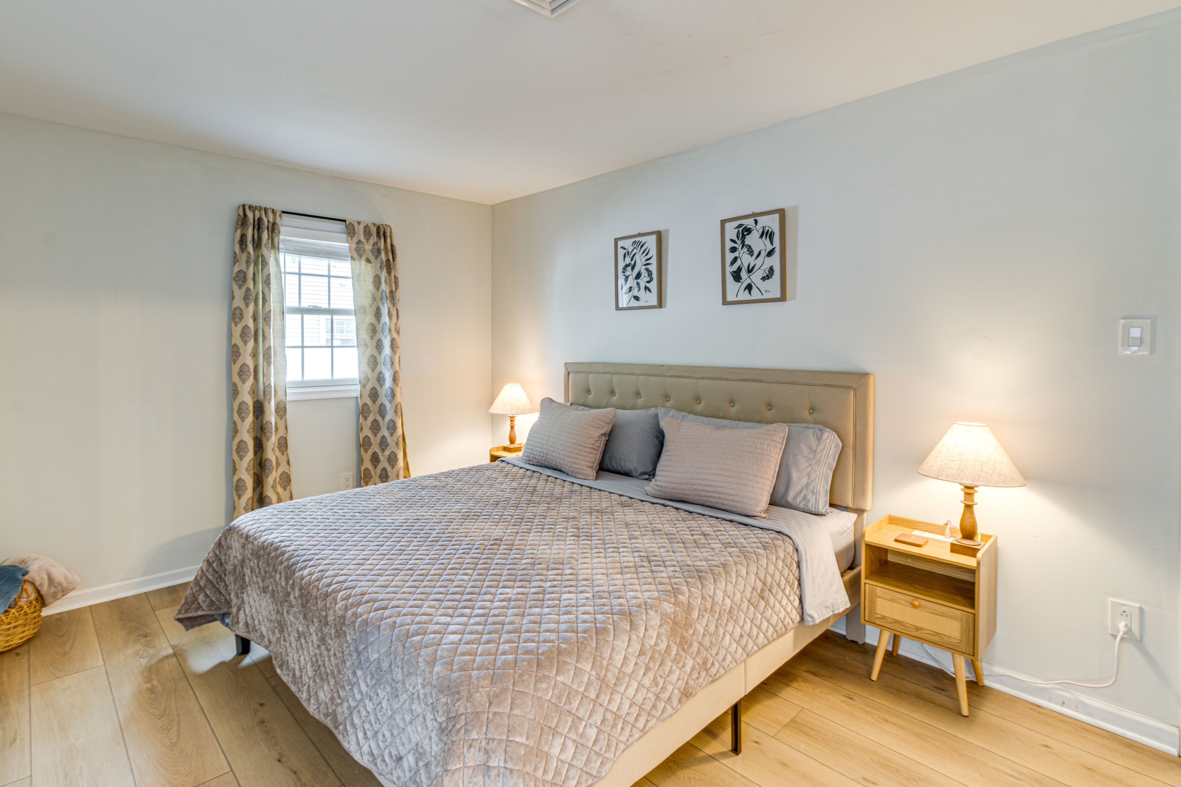 Bedroom 1 | King Bed | En-Suite Bathroom